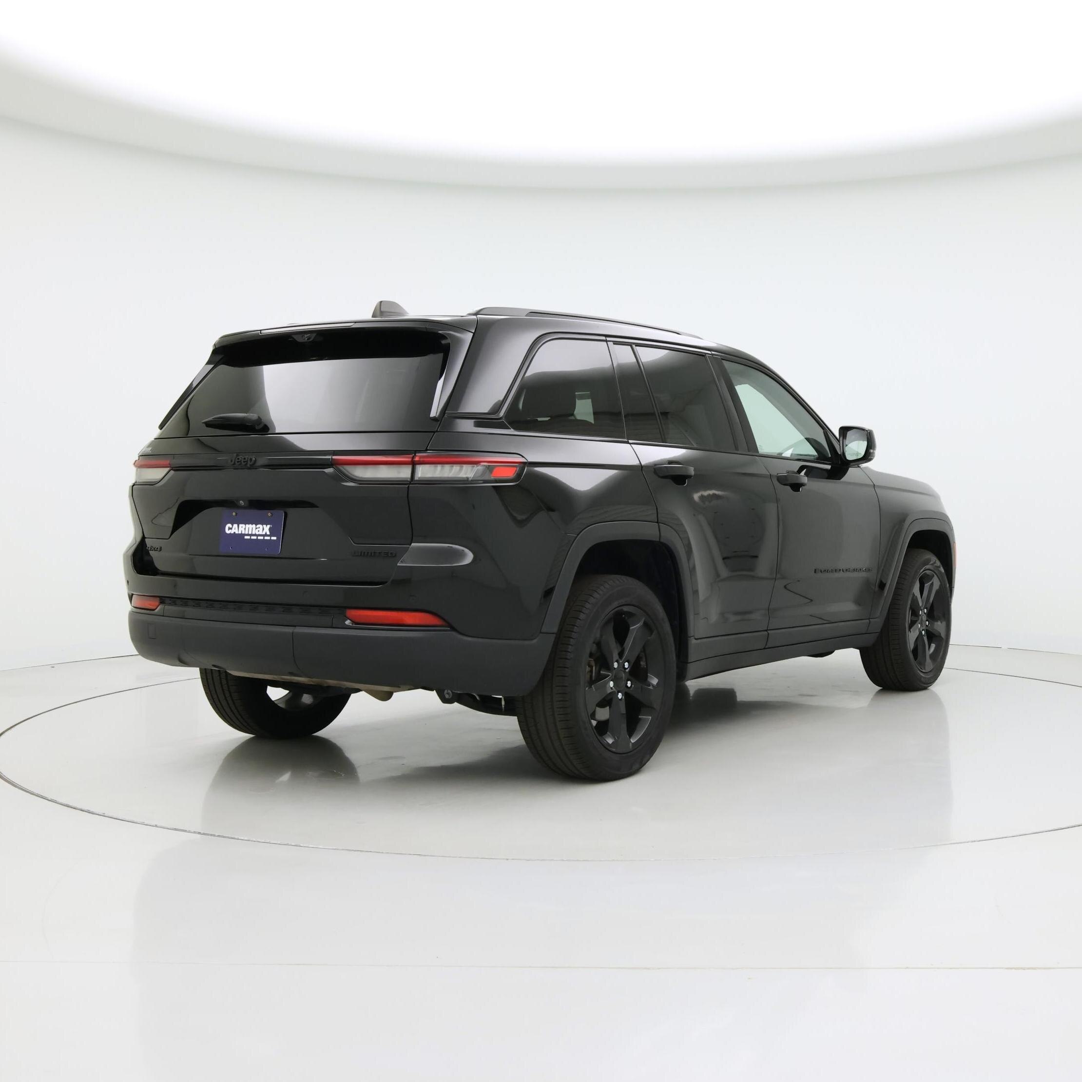 Thumbnail: 2023 Jeep Grand Cherokee - 8