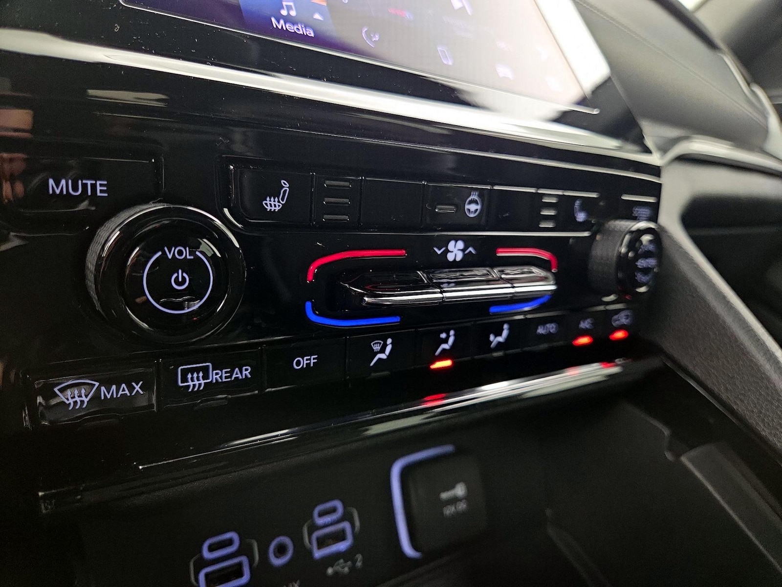 2023 Jeep Grand Cherokee L Altitude - Photo 17