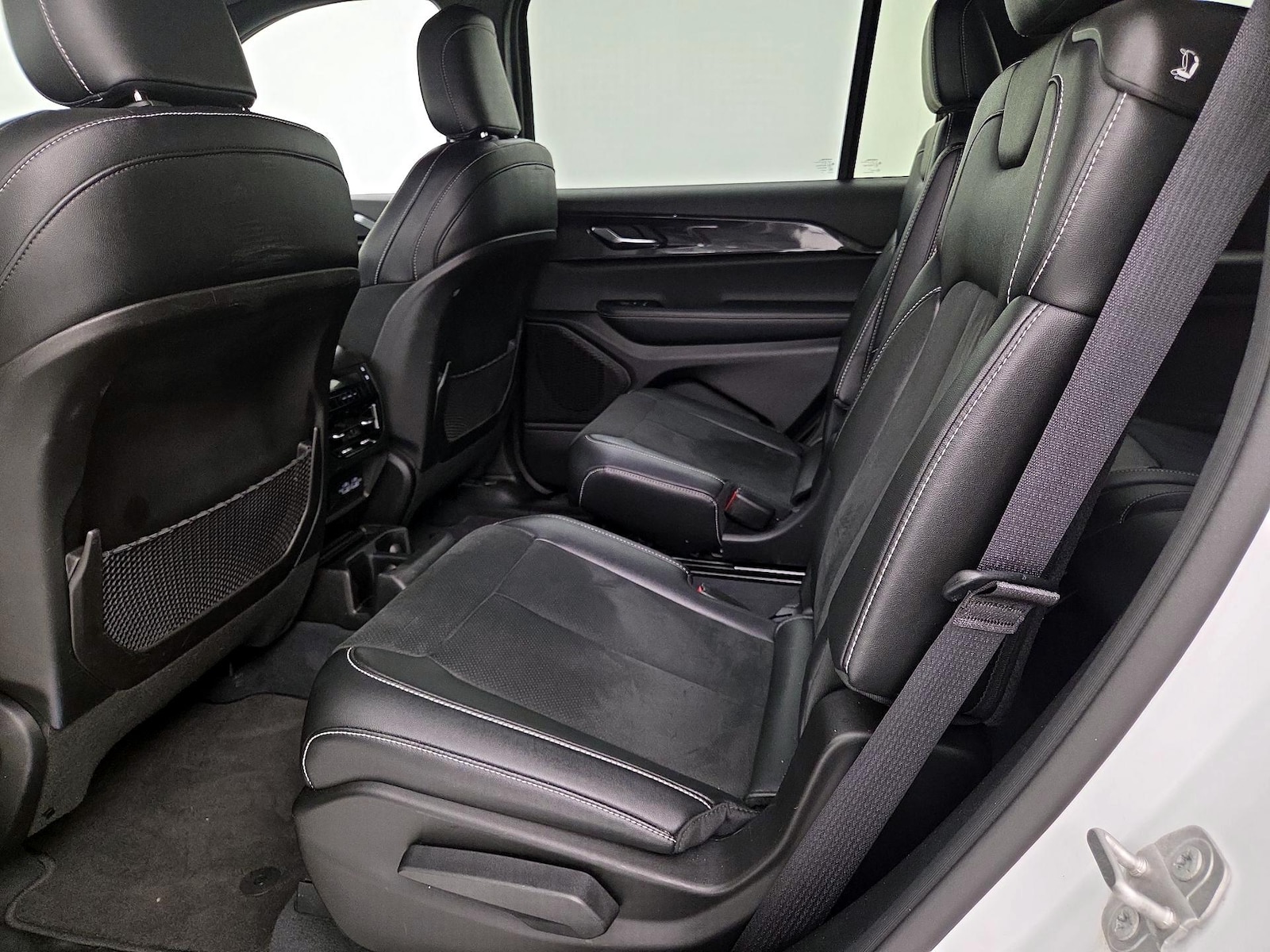 2023 Jeep Grand Cherokee L Altitude - Photo 20