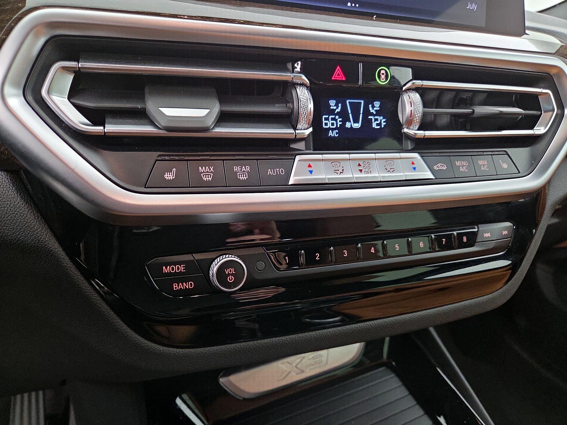 Thumbnail: 2024 BMW X3 - 17