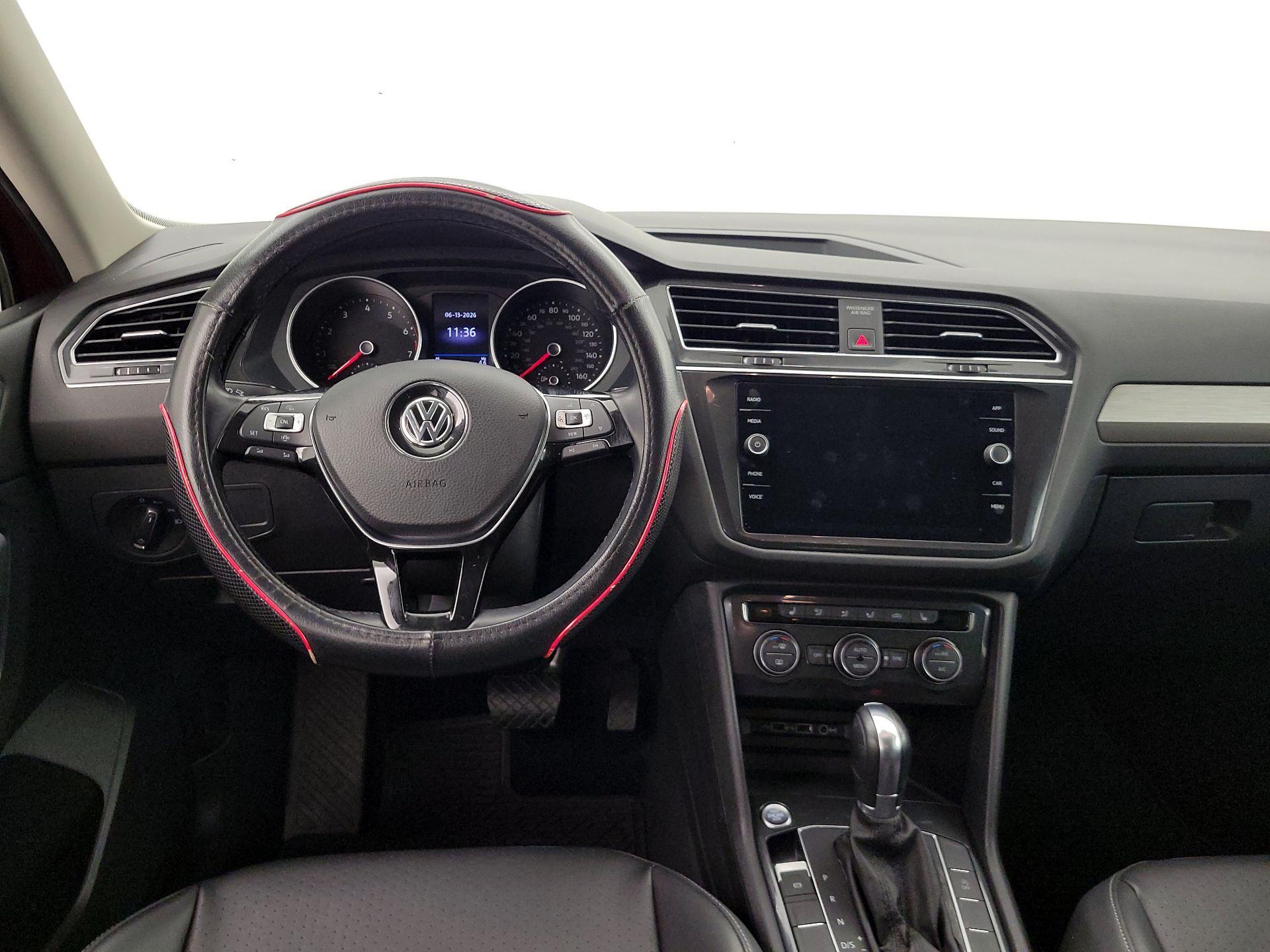 Thumbnail: 2019 Volkswagen Tiguan - 10