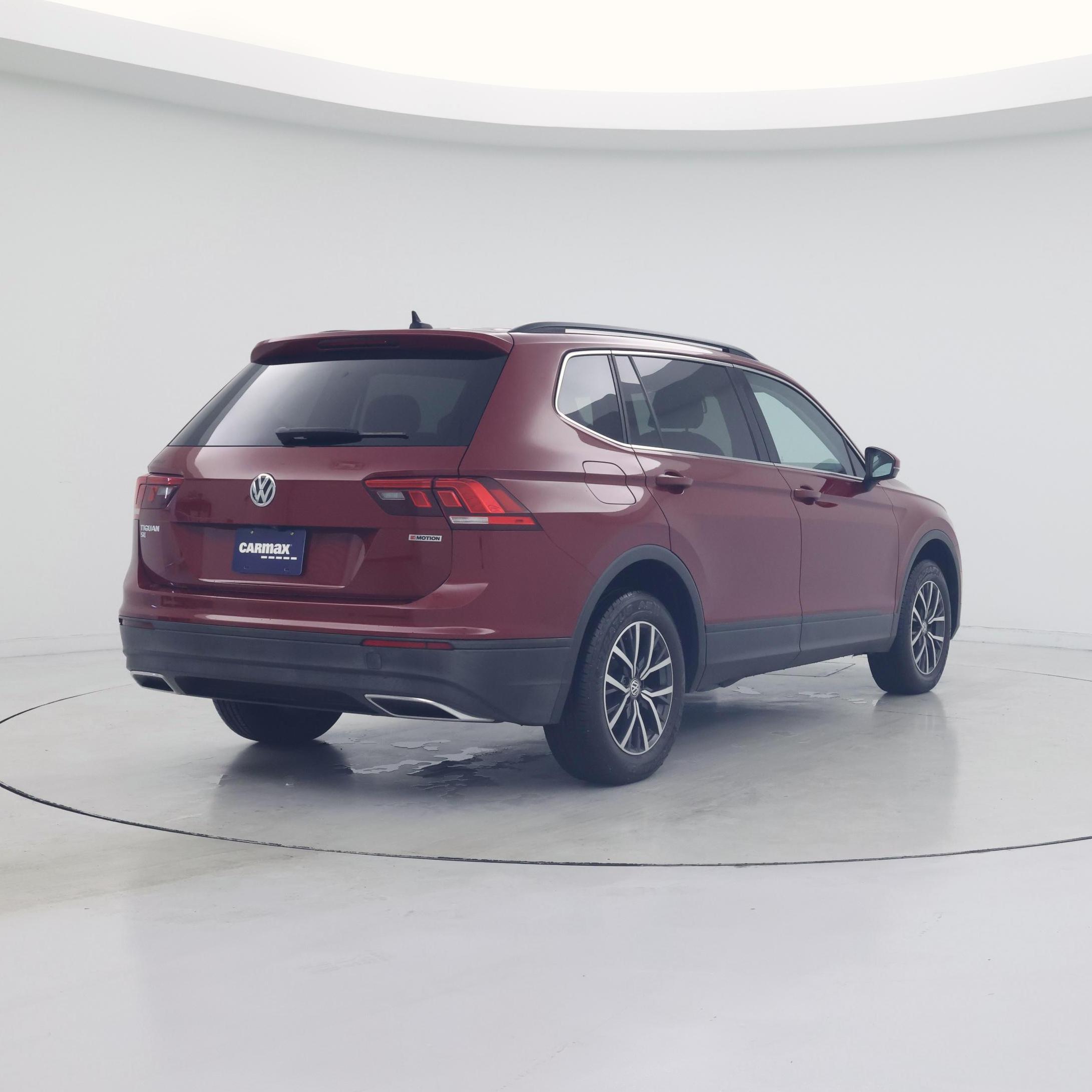 Thumbnail: 2019 Volkswagen Tiguan - 8