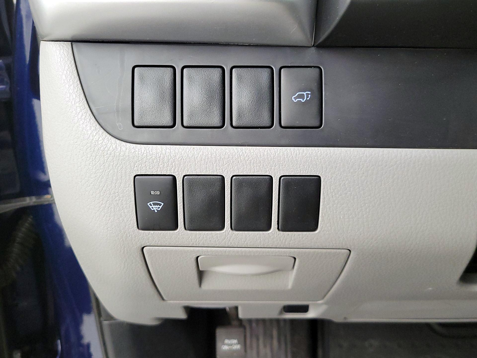 Thumbnail: 2015 Toyota Highlander - 13