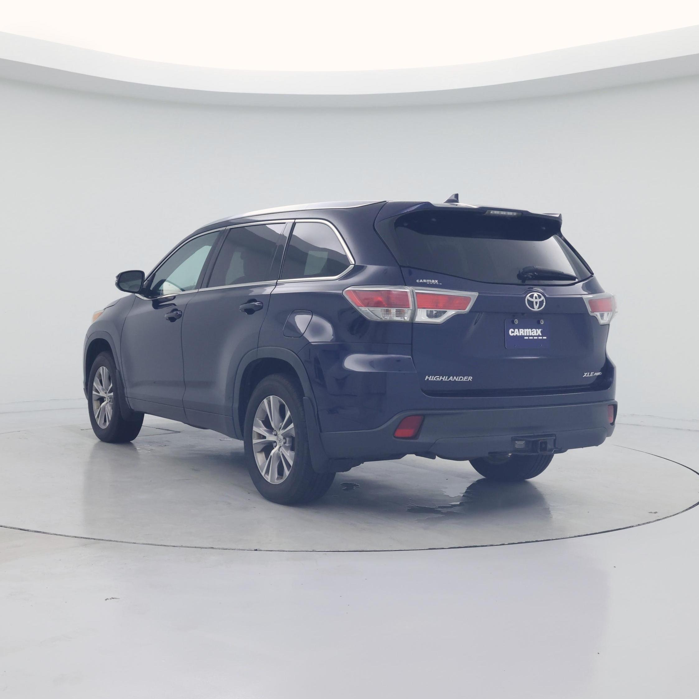 Thumbnail: 2015 Toyota Highlander - 2