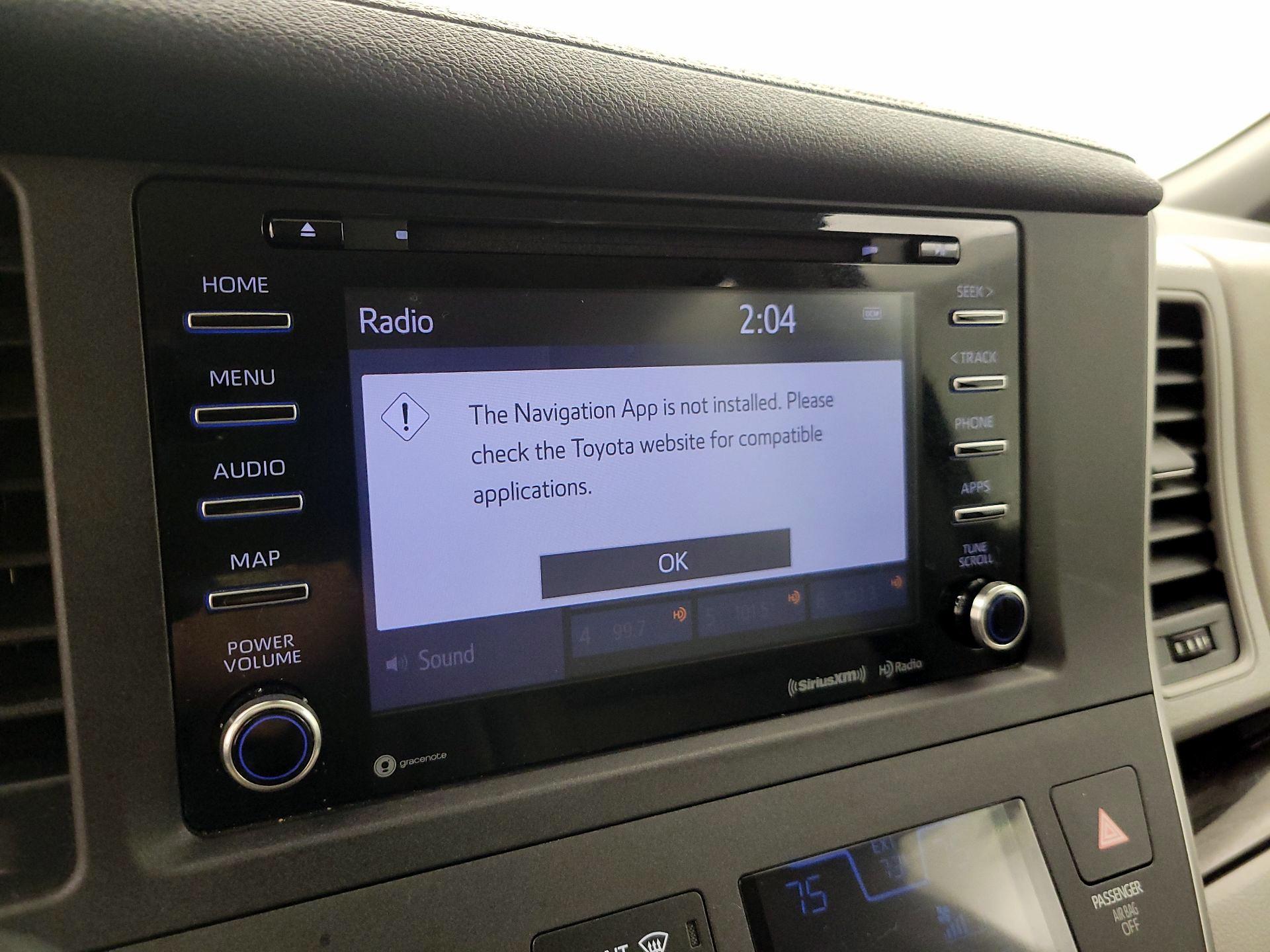 Thumbnail: 2020 Toyota Sienna - 14
