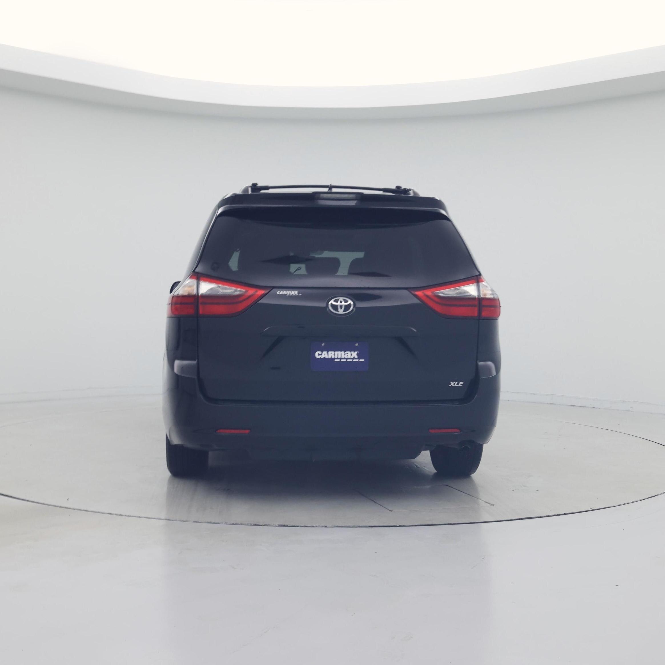 Thumbnail: 2020 Toyota Sienna - 6