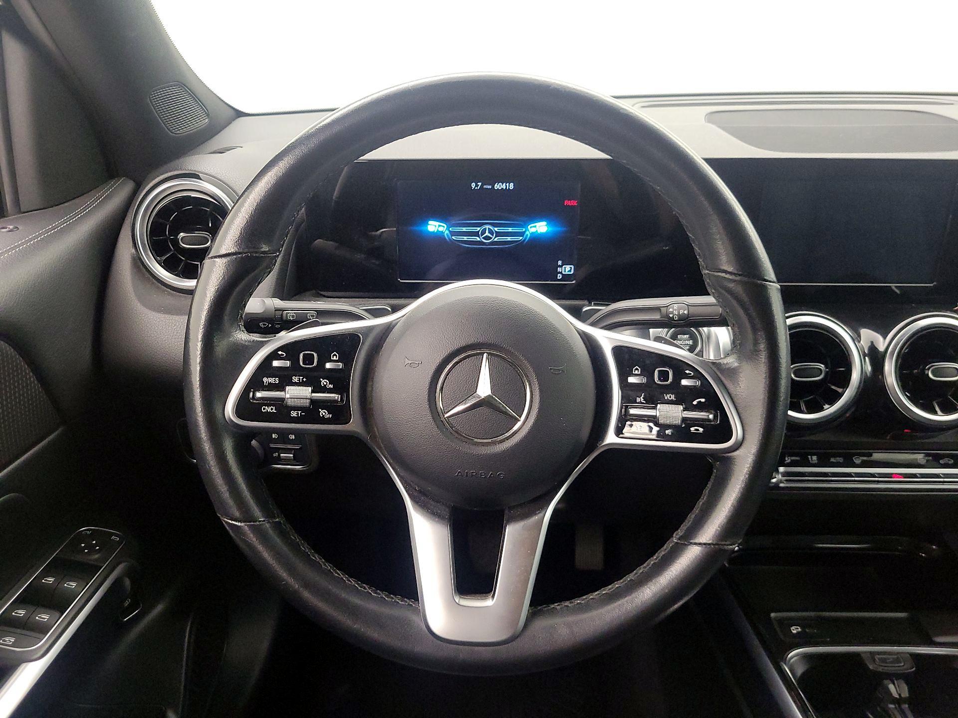 Thumbnail: 2021 Mercedes-Benz GLB - 10
