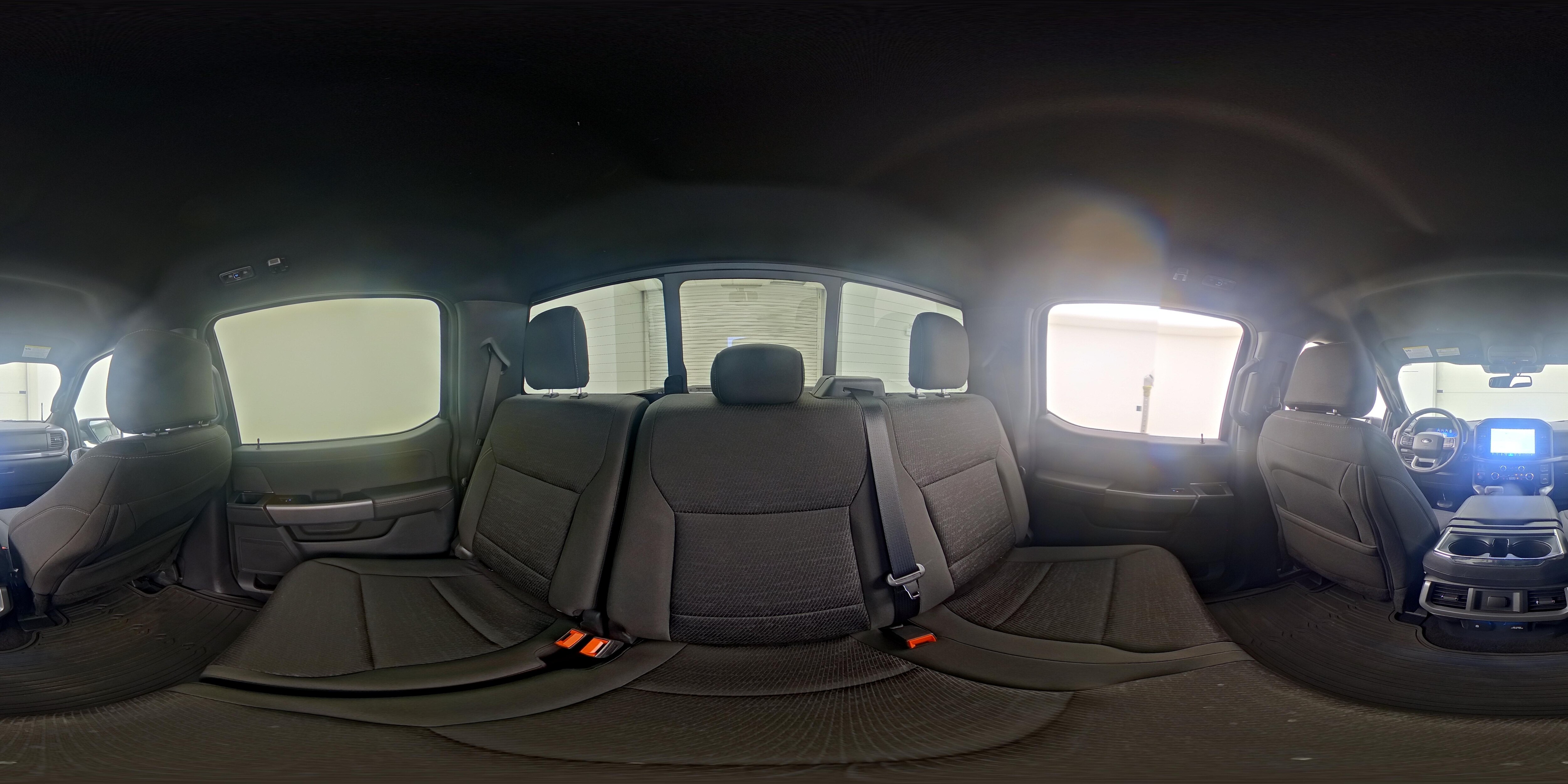 2025 Ford F-150 XLT - Photo 27