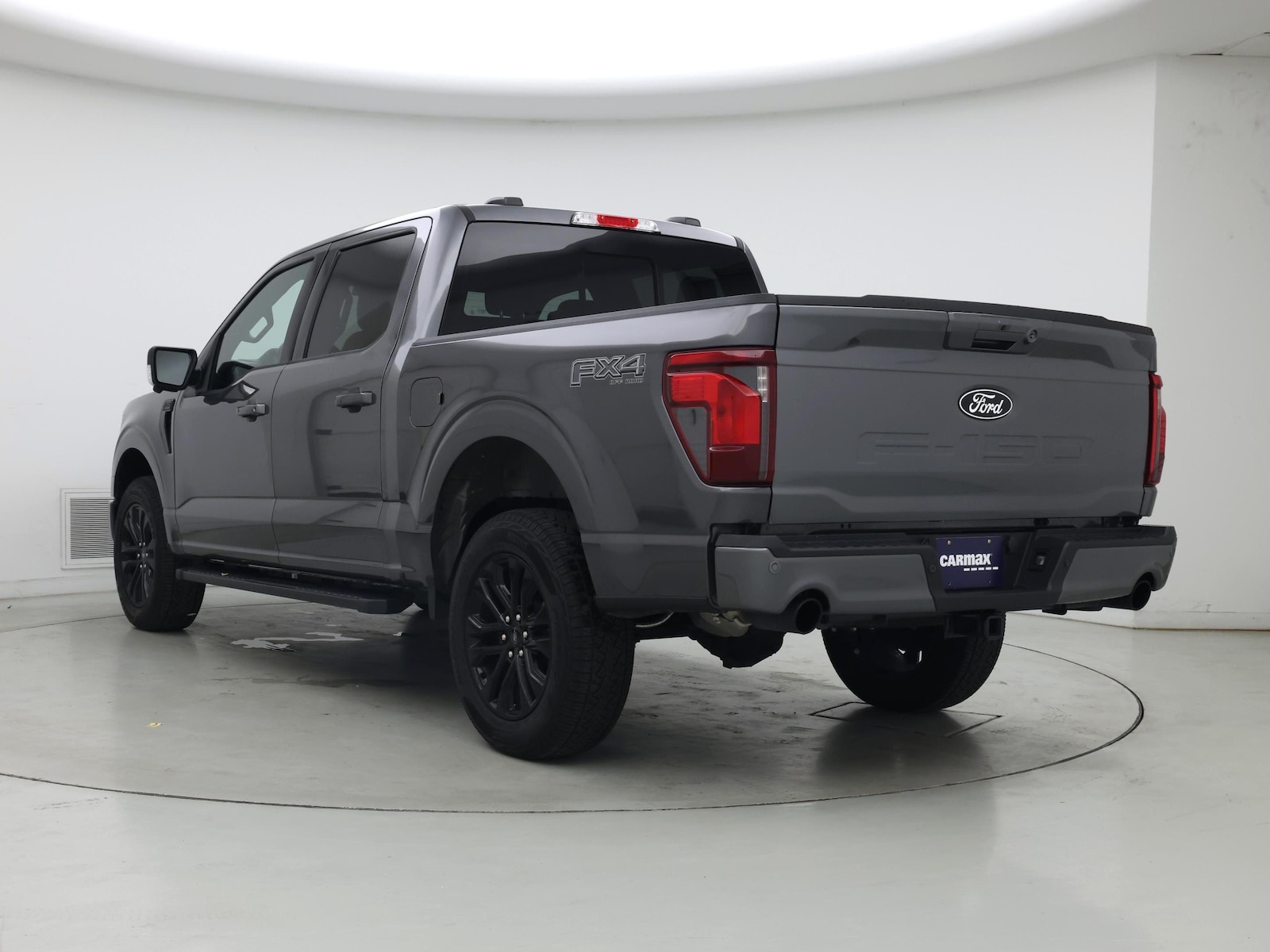 2025 Ford F-150 XLT - Photo 3