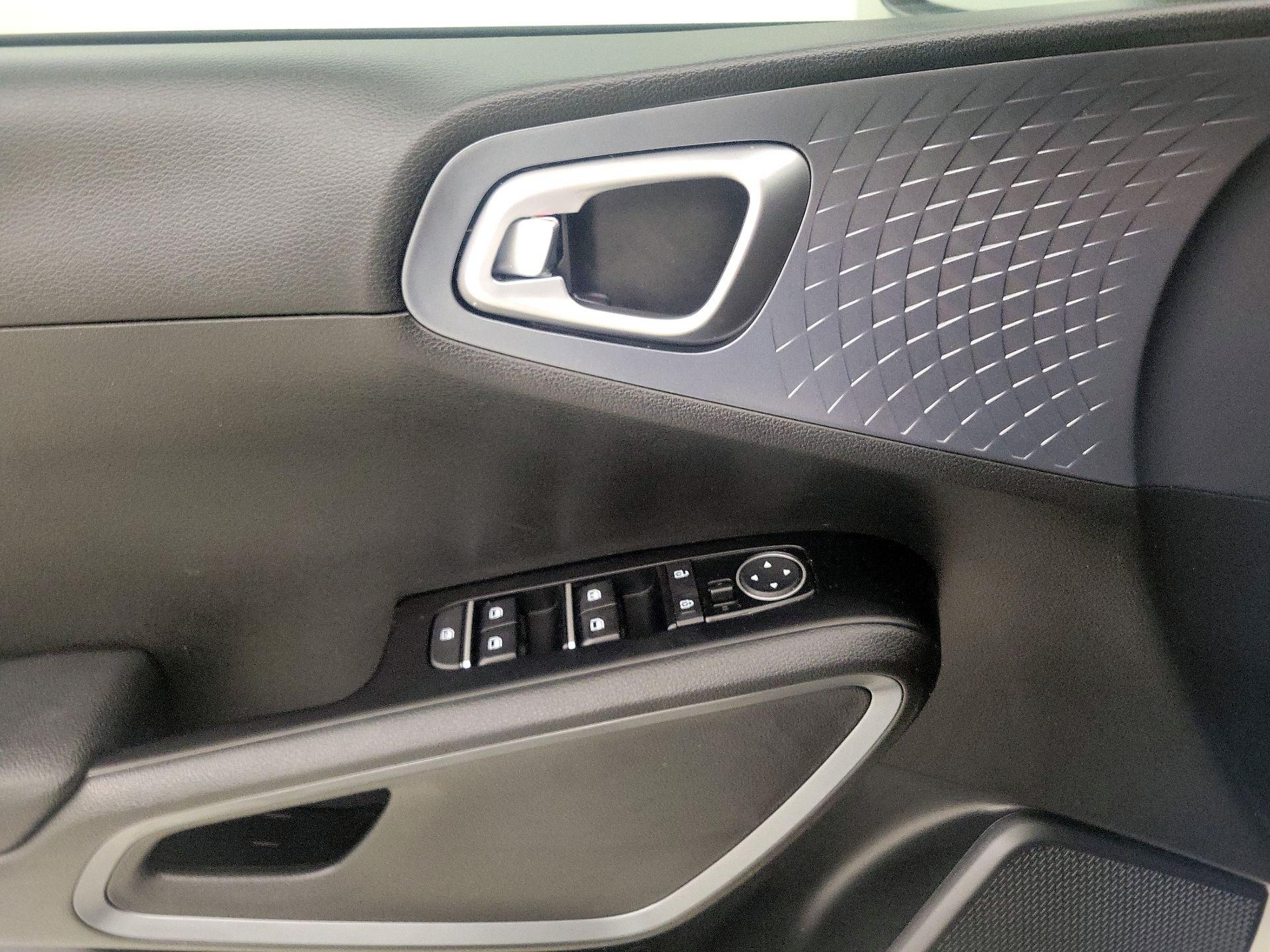 Thumbnail: 2024 Kia Soul - 12