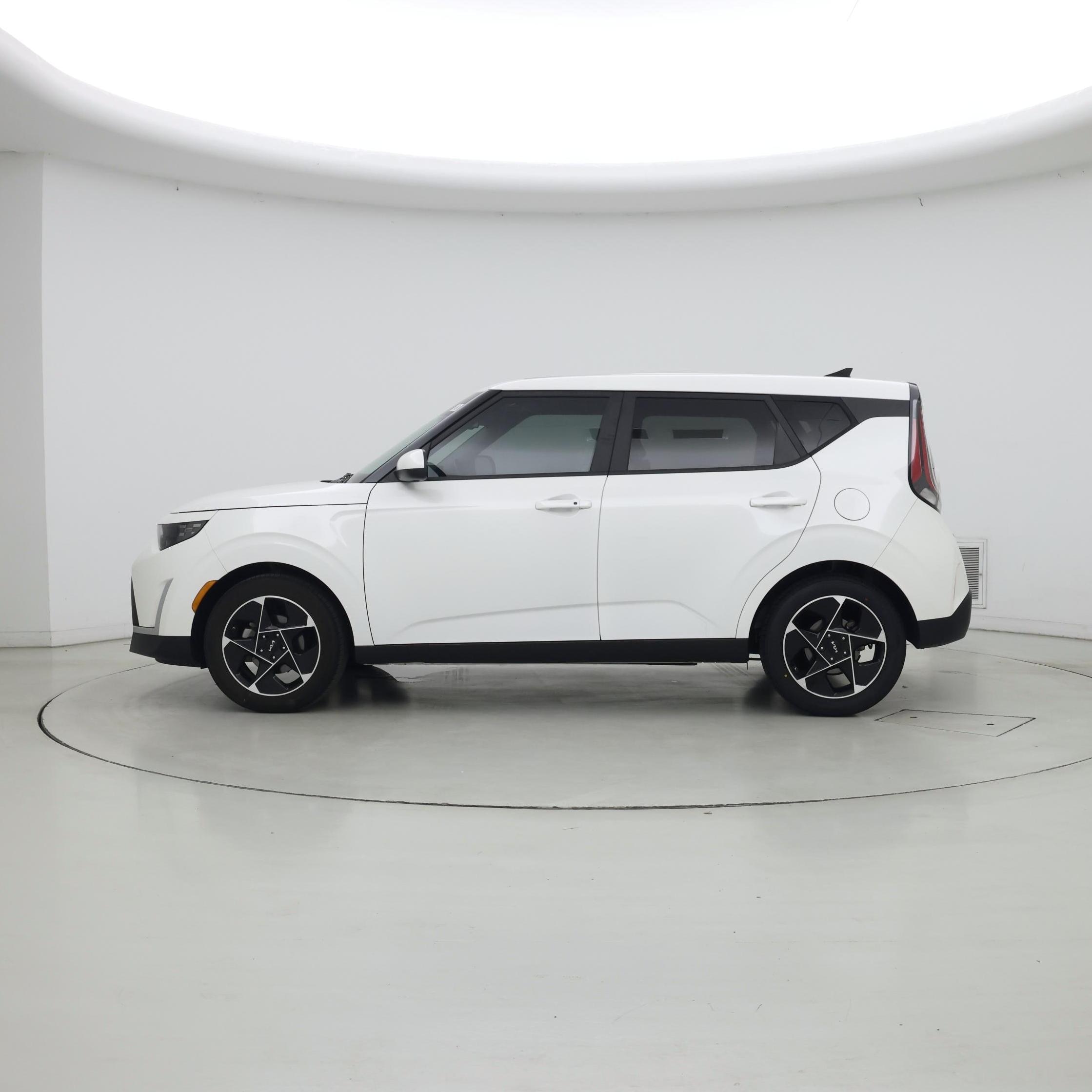 Thumbnail: 2024 Kia Soul - 3
