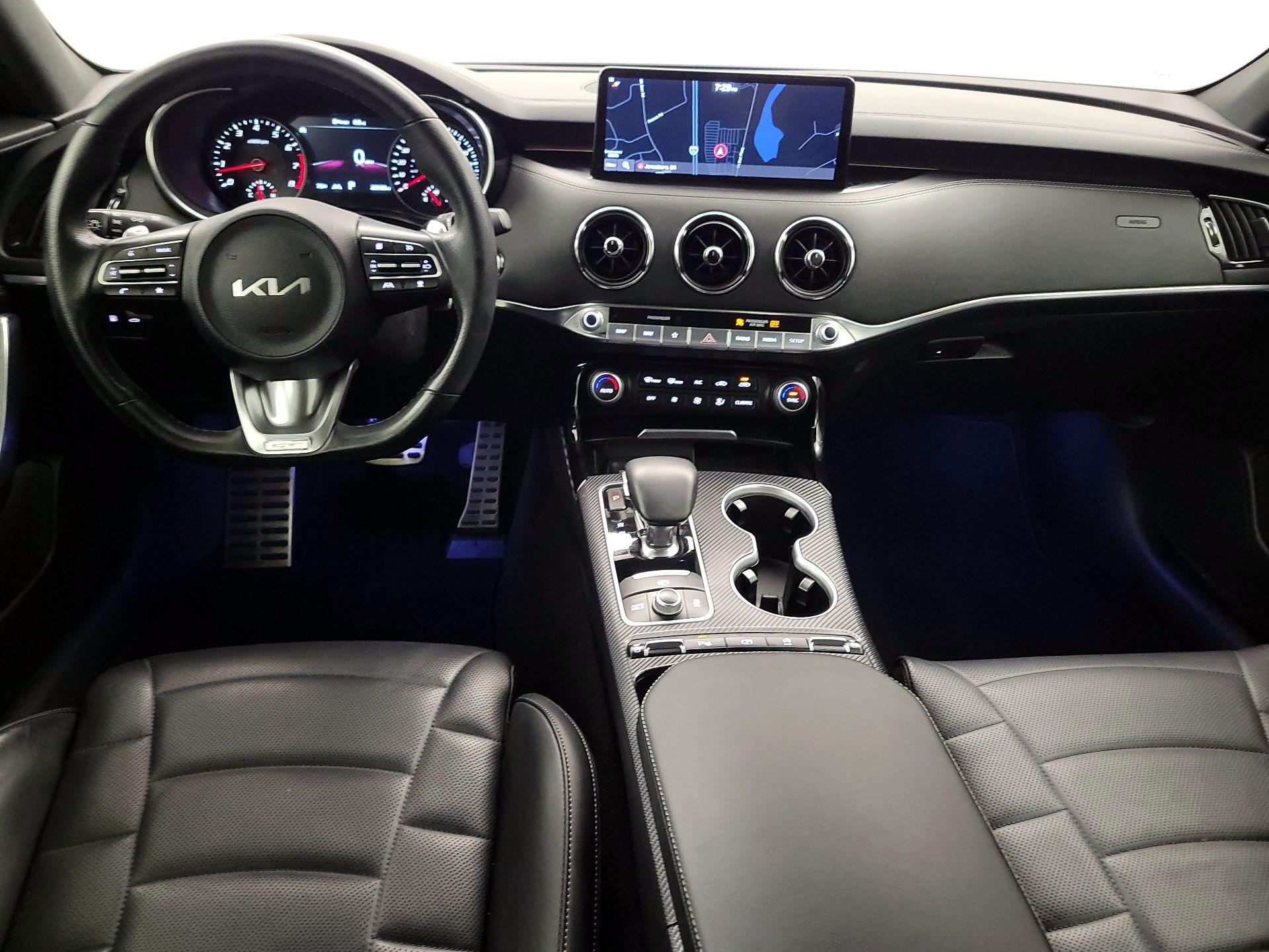 Thumbnail: 2022 Kia Stinger - 9