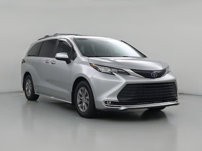 2022 Toyota Sienna Hybrid XLE
