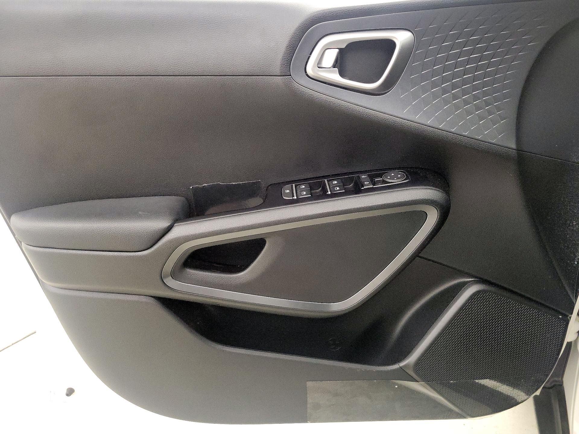 Thumbnail: 2021 Kia Soul - 12