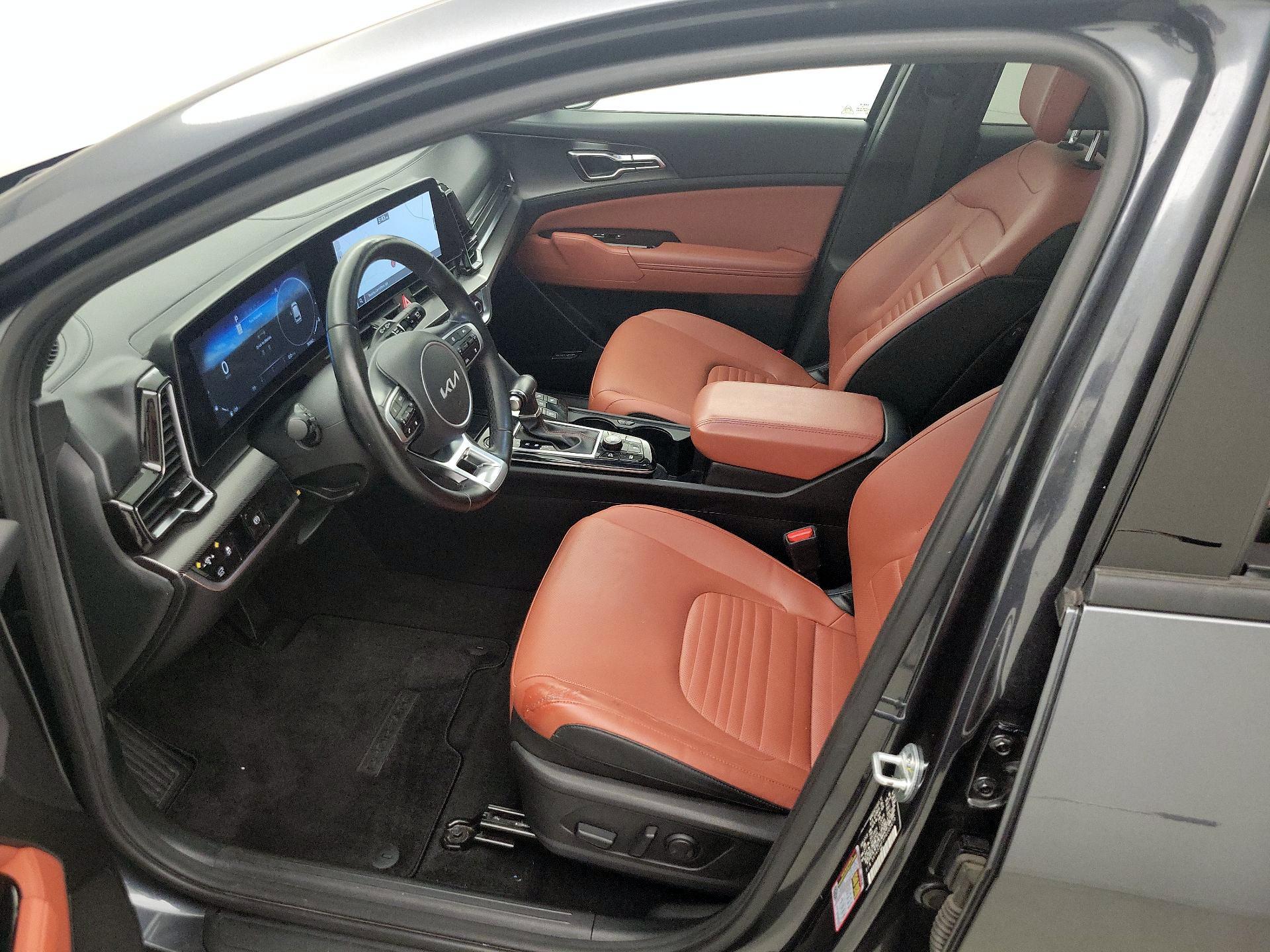 Thumbnail: 2023 Kia Sportage - 11