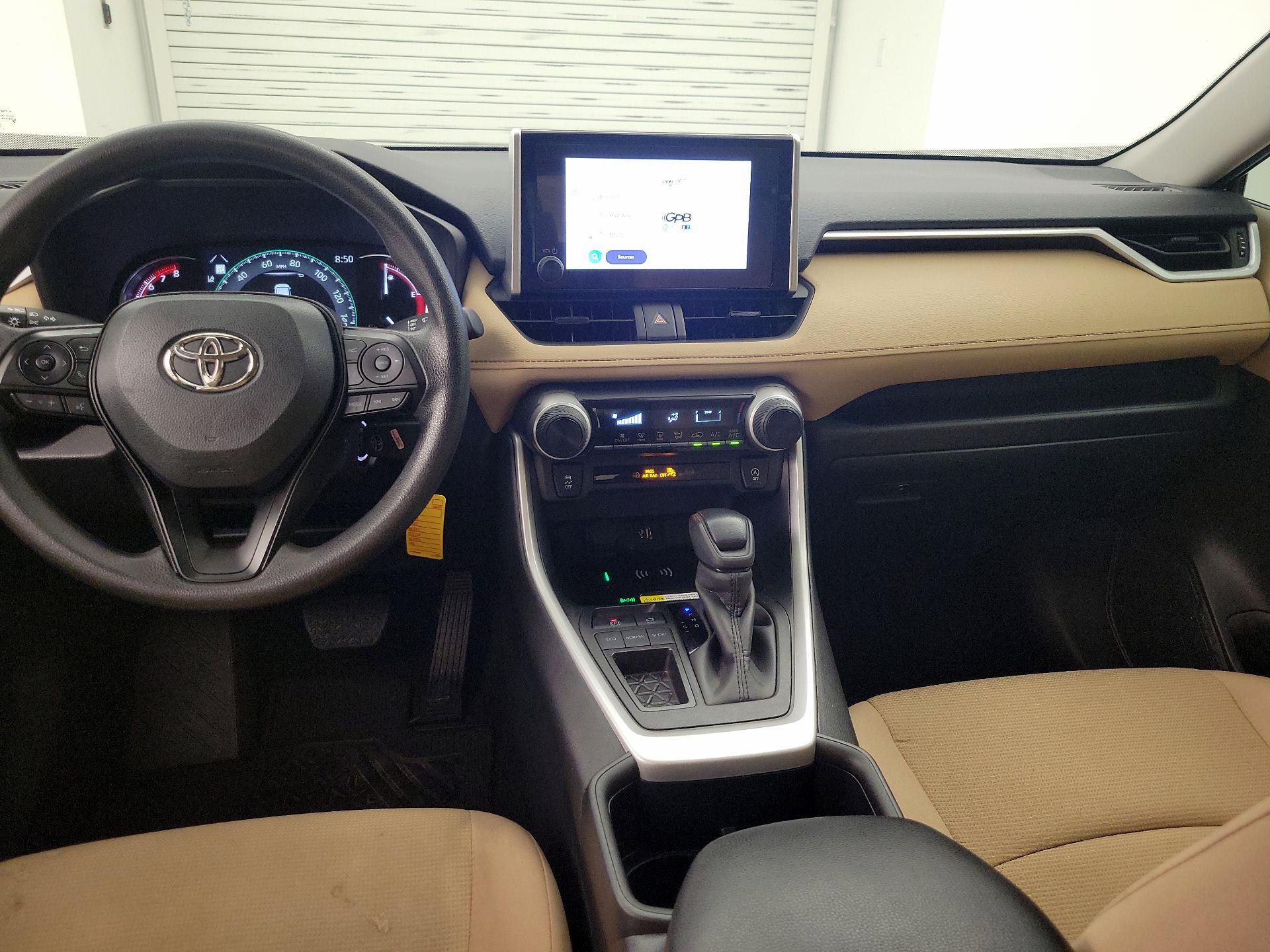 Thumbnail: 2025 Toyota RAV4 - 9