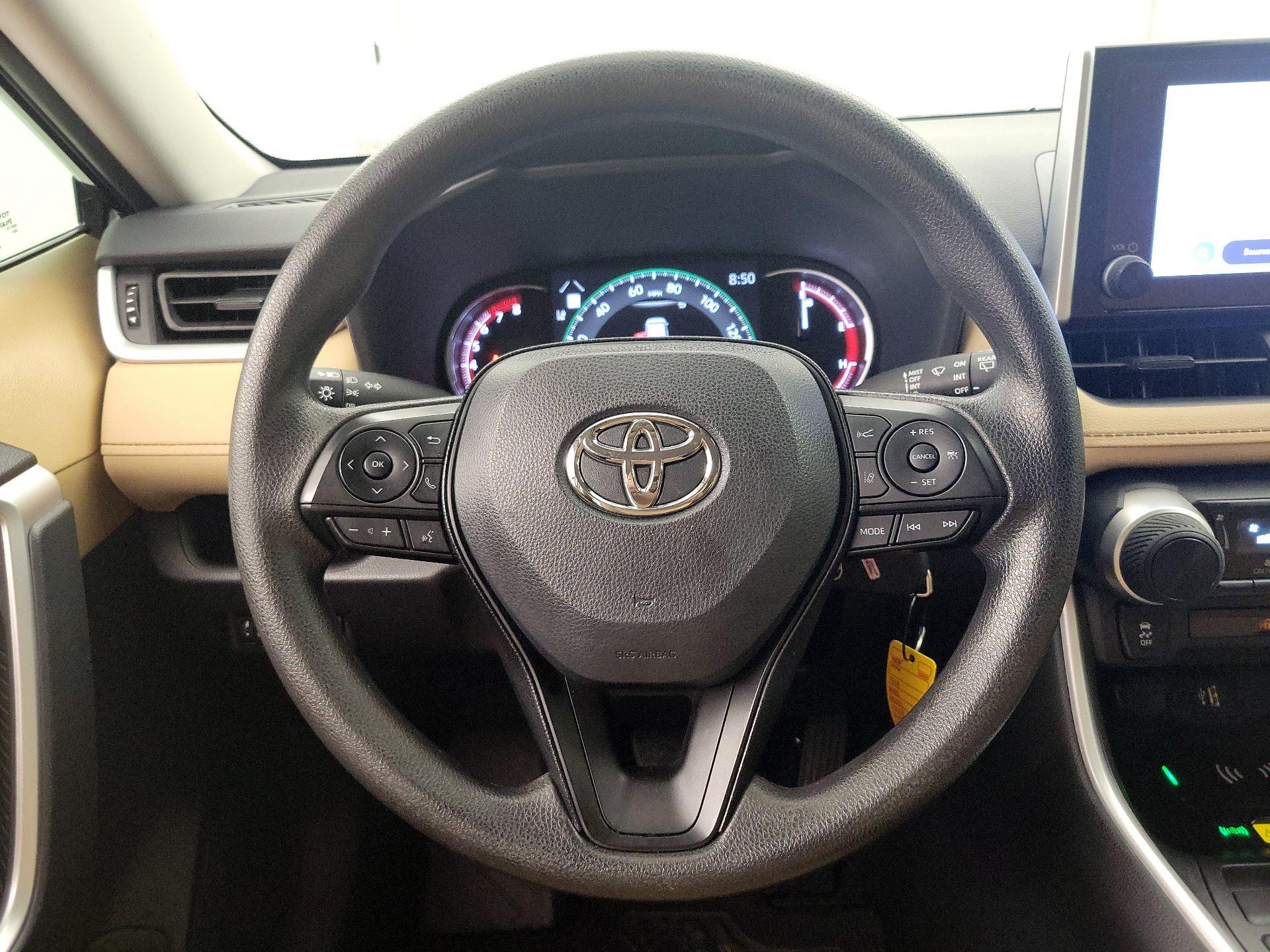 Thumbnail: 2025 Toyota RAV4 - 10