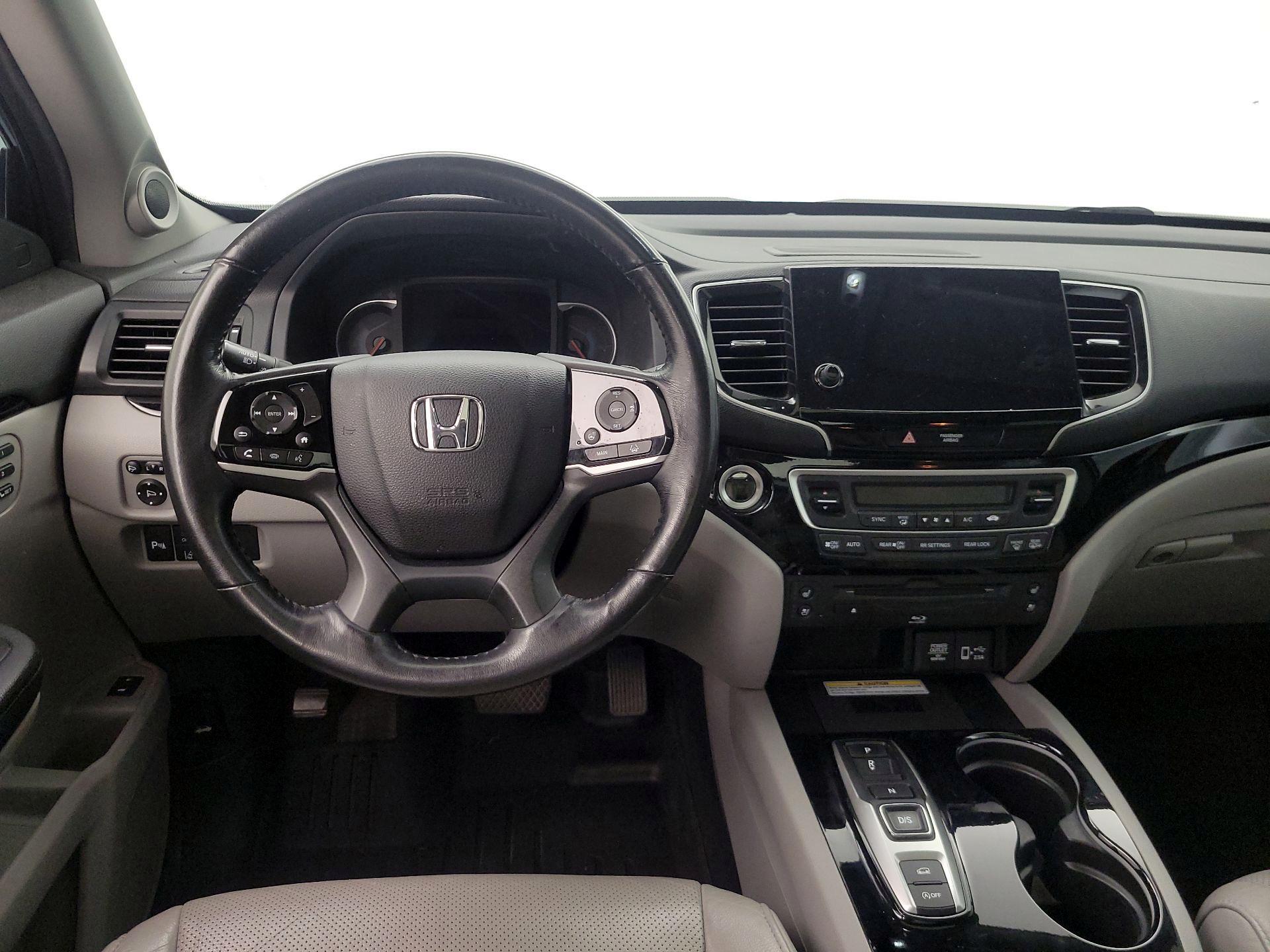 Thumbnail: 2020 Honda Pilot - 10