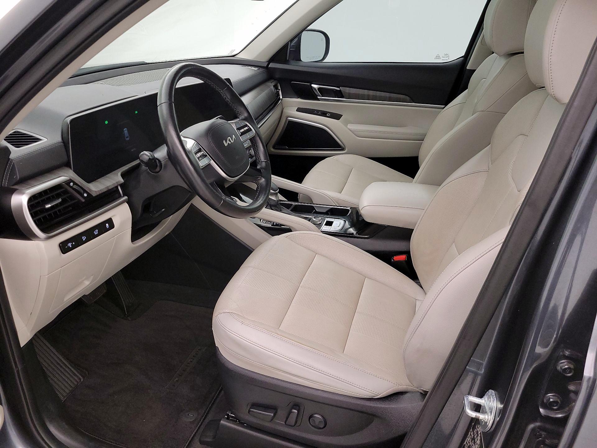Thumbnail: 2023 Kia Telluride - 11