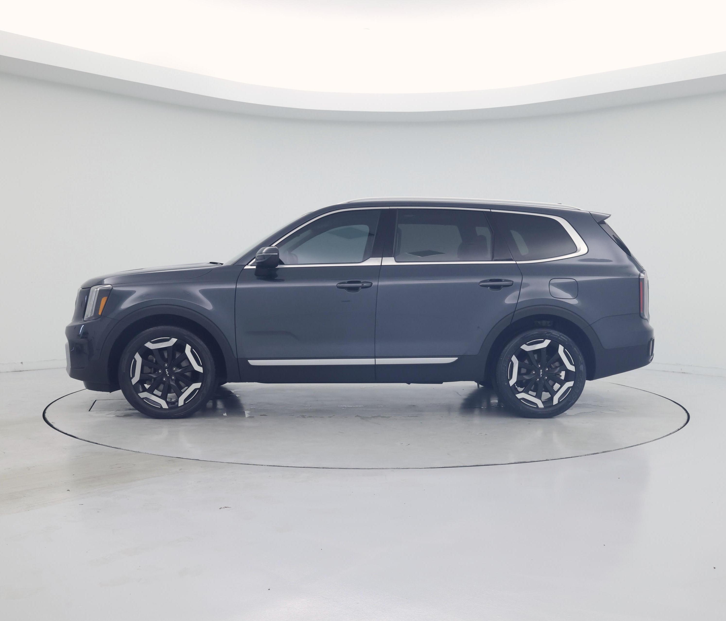 Thumbnail: 2023 Kia Telluride - 3