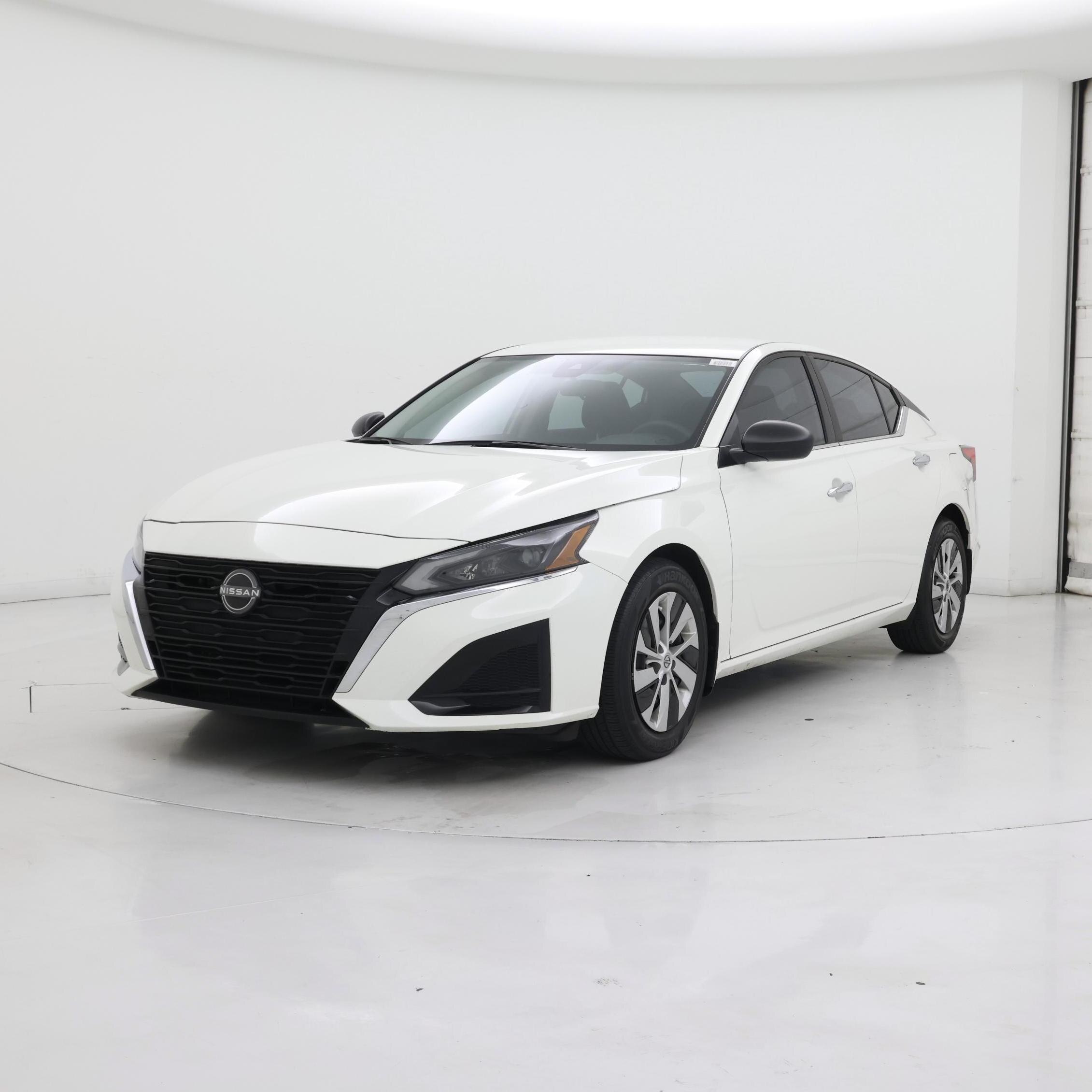 Thumbnail: 2024 Nissan Altima - 4