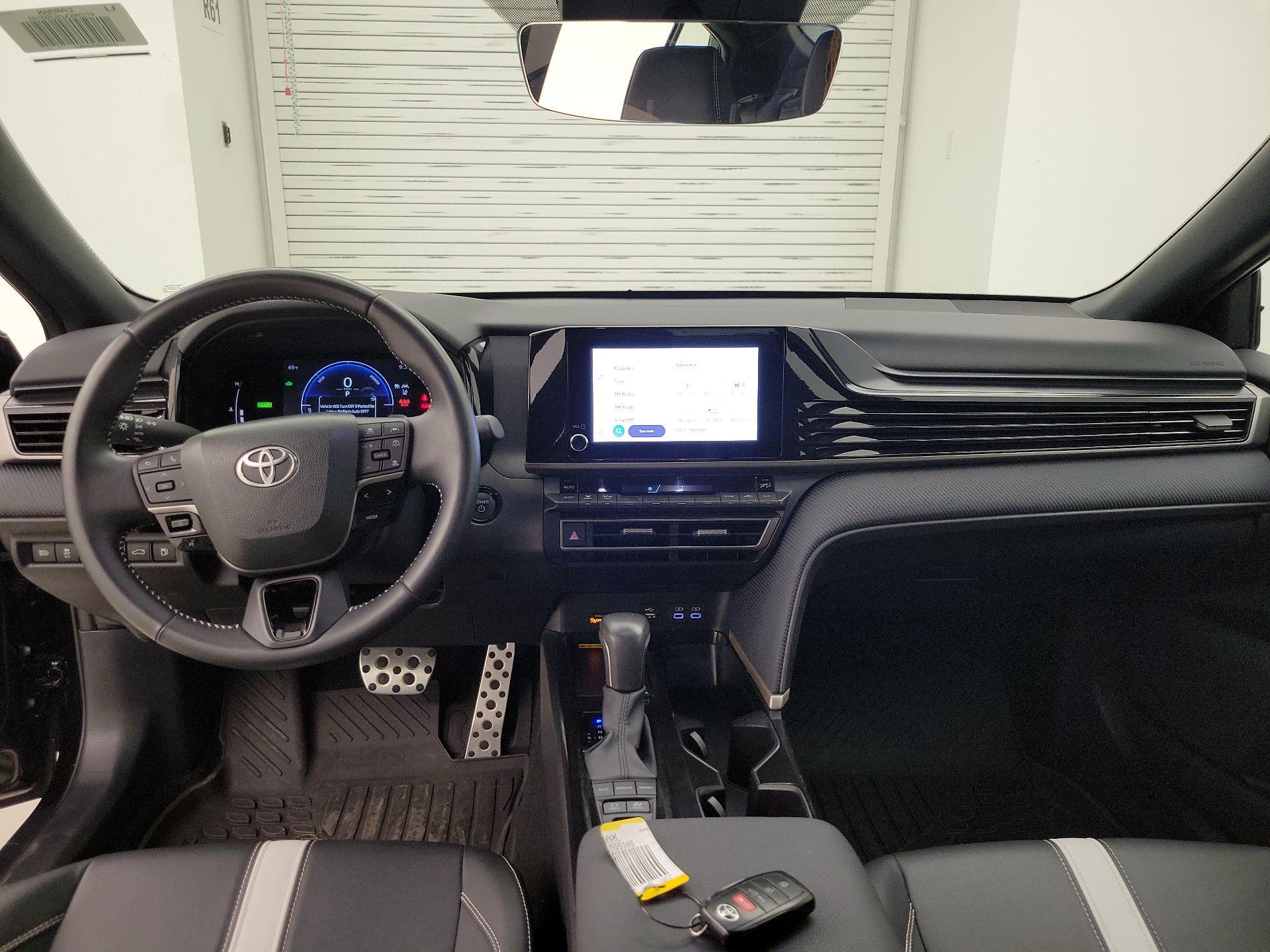 Thumbnail: 2025 Toyota Camry - 9
