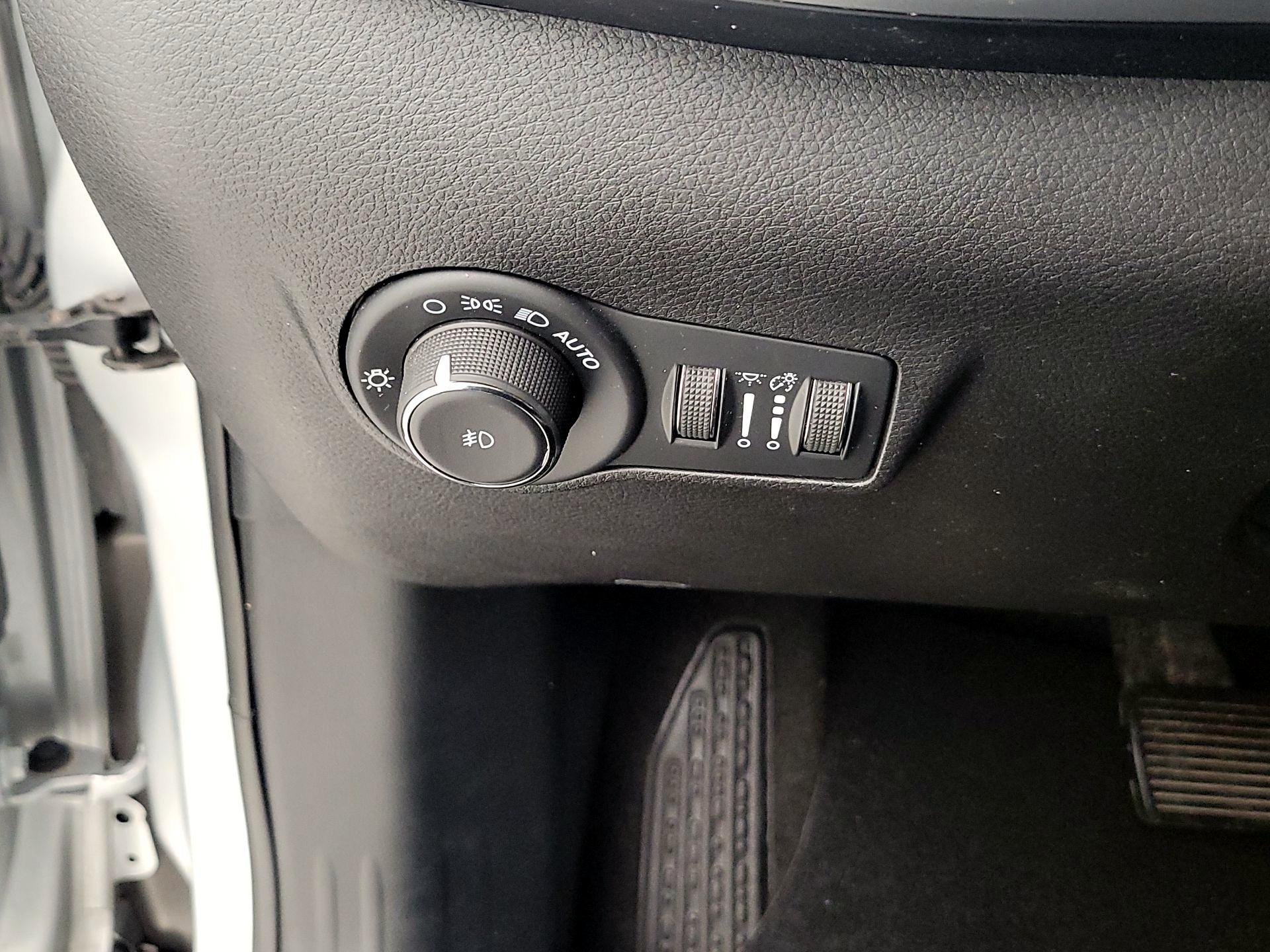 Thumbnail: 2024 Jeep Compass - 13