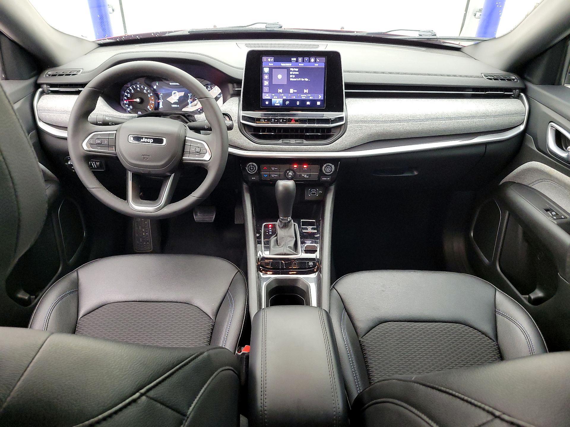 Thumbnail: 2025 Jeep Compass - 9