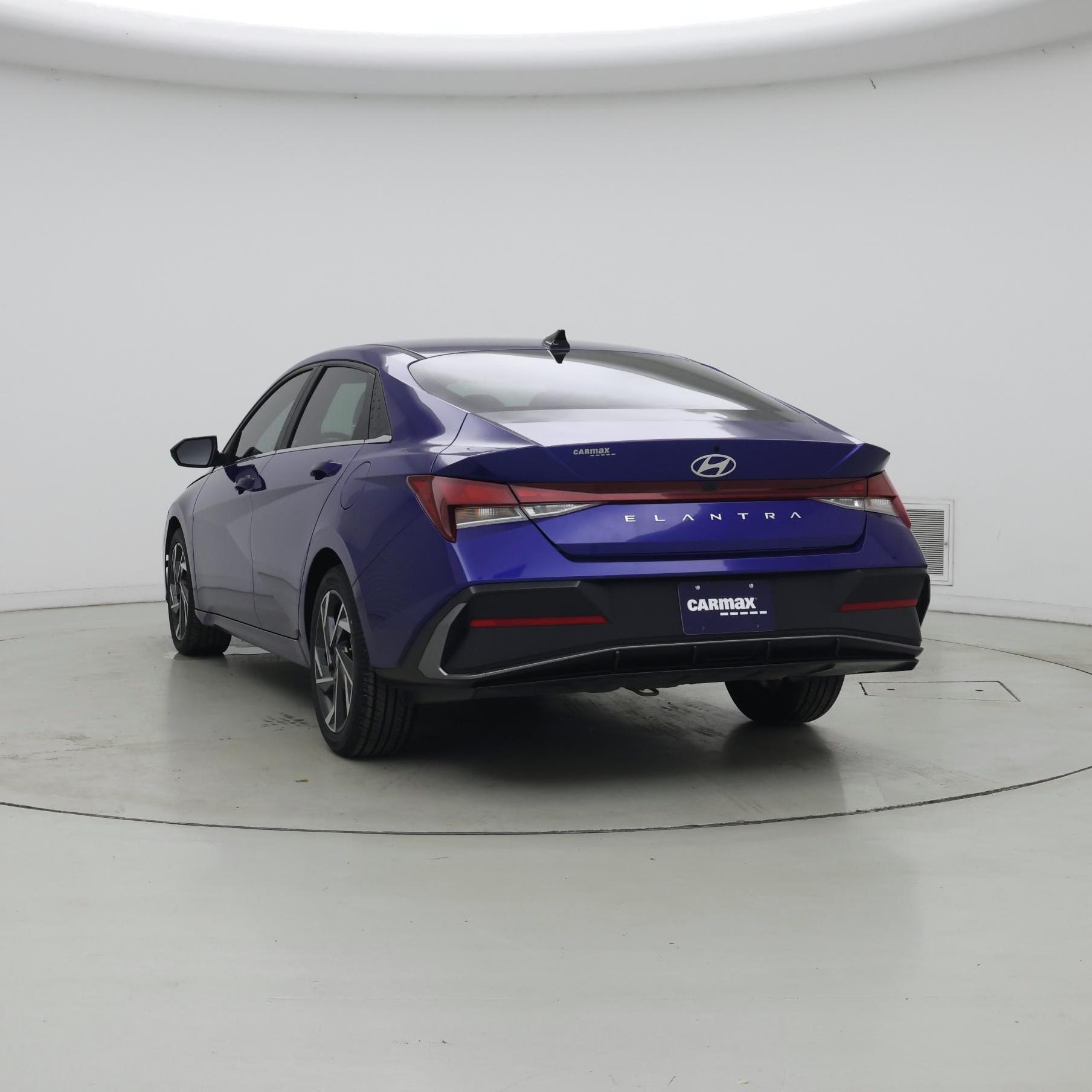 Thumbnail: 2024 Hyundai Elantra - 2