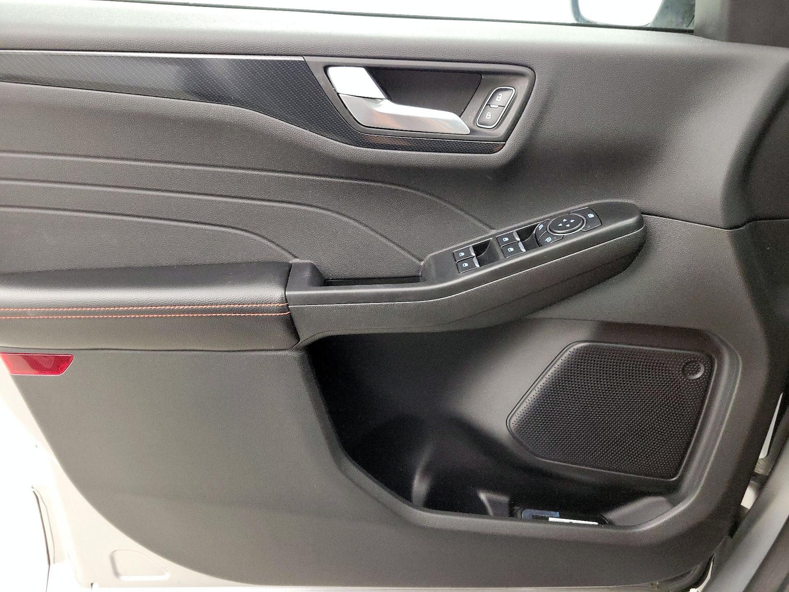 2023 Ford Escape ST-Line - Photo 13