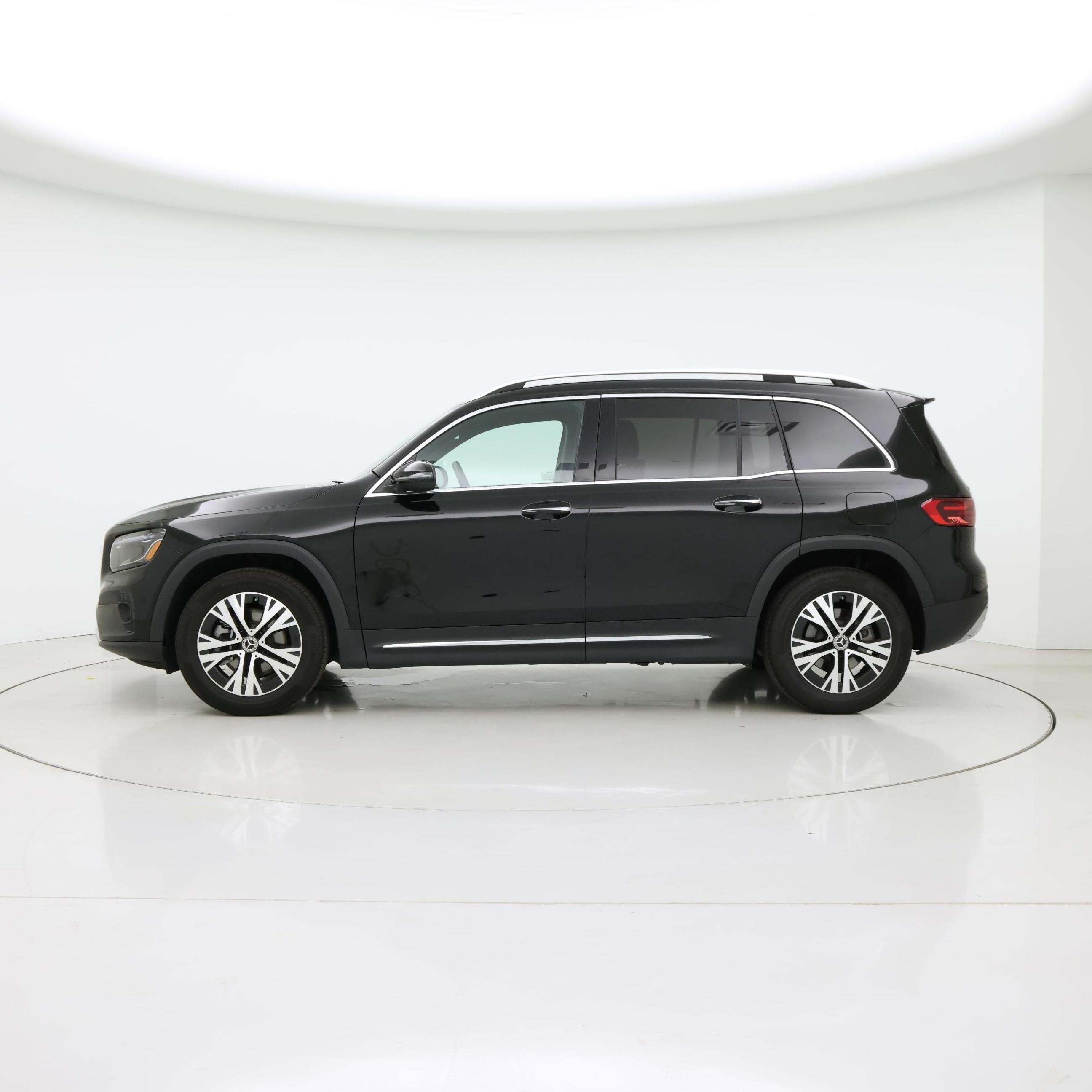 Thumbnail: 2025 Mercedes-Benz GLB - 3