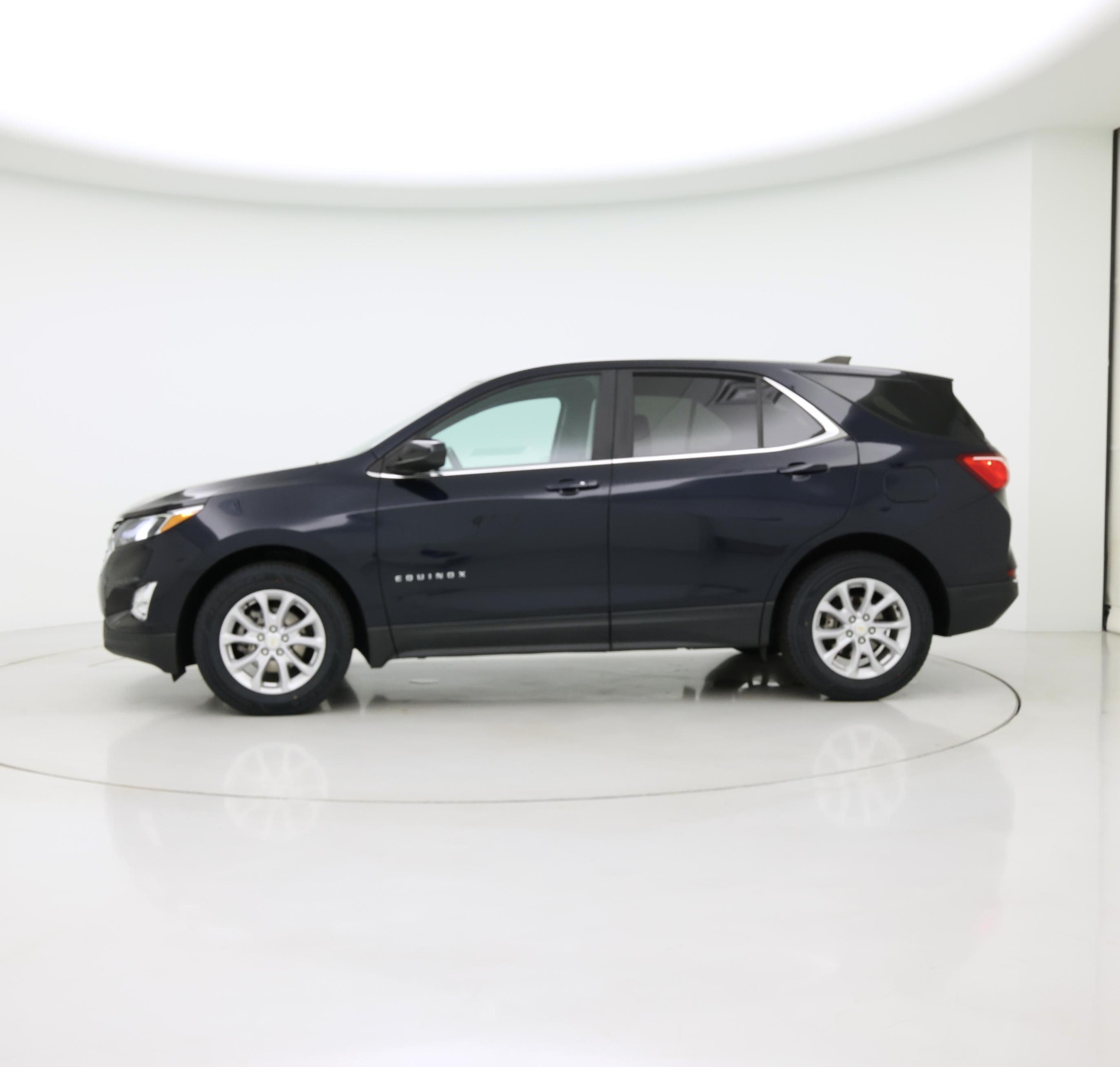 Thumbnail: 2021 Chevrolet Equinox - 3