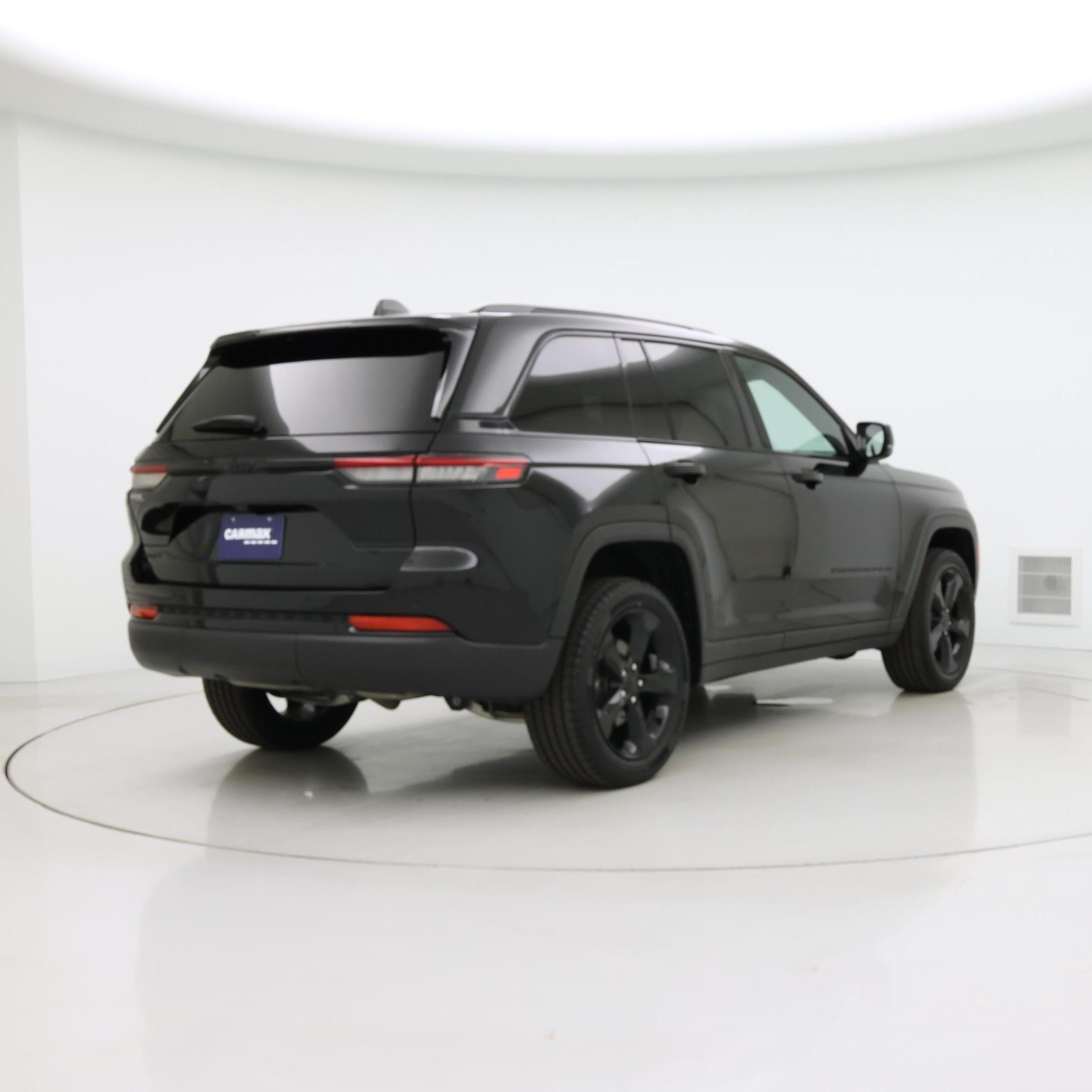 Thumbnail: 2024 Jeep Grand Cherokee - 8