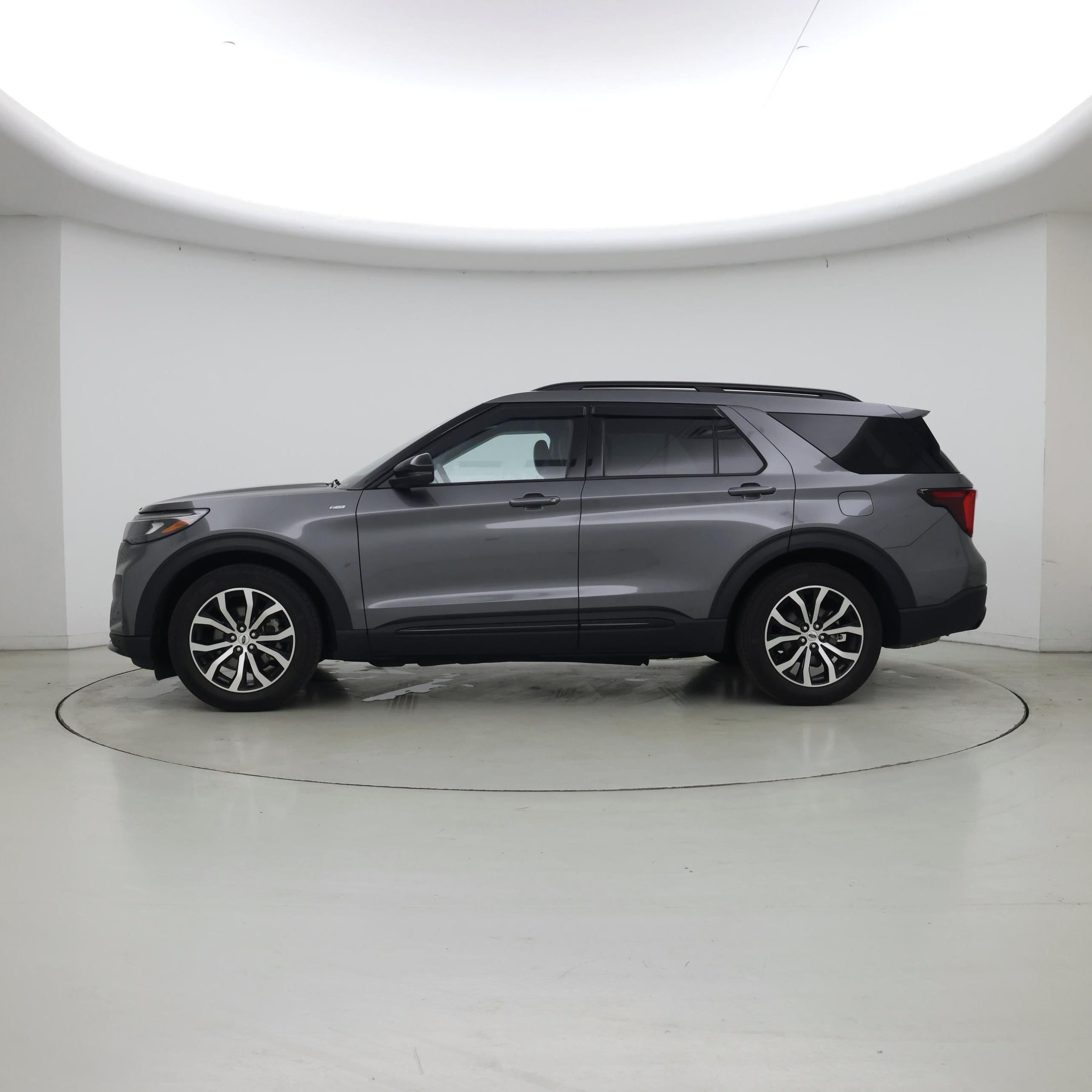 Thumbnail: 2025 Ford Explorer - 3