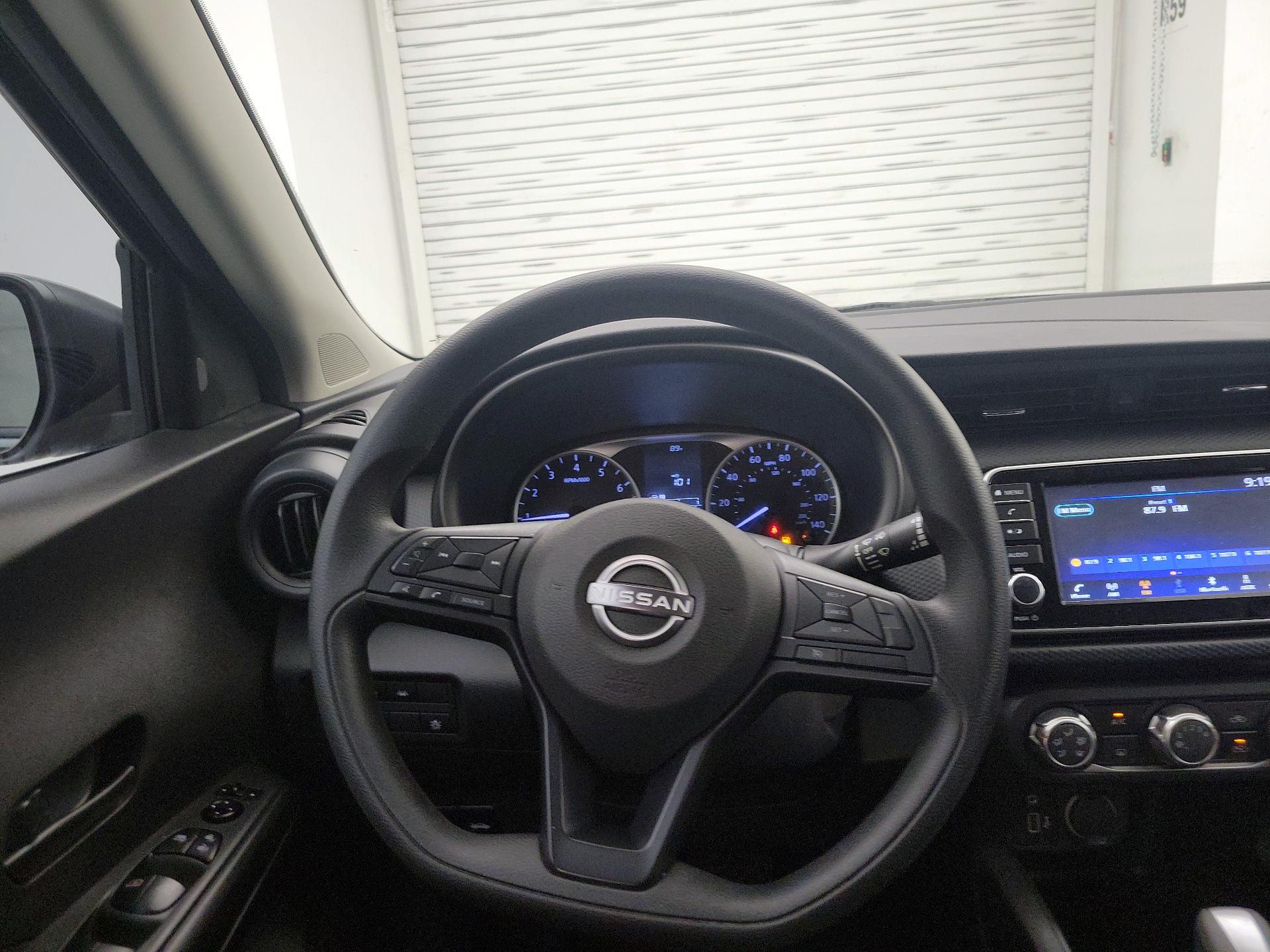 Thumbnail: 2023 Nissan Kicks - 10