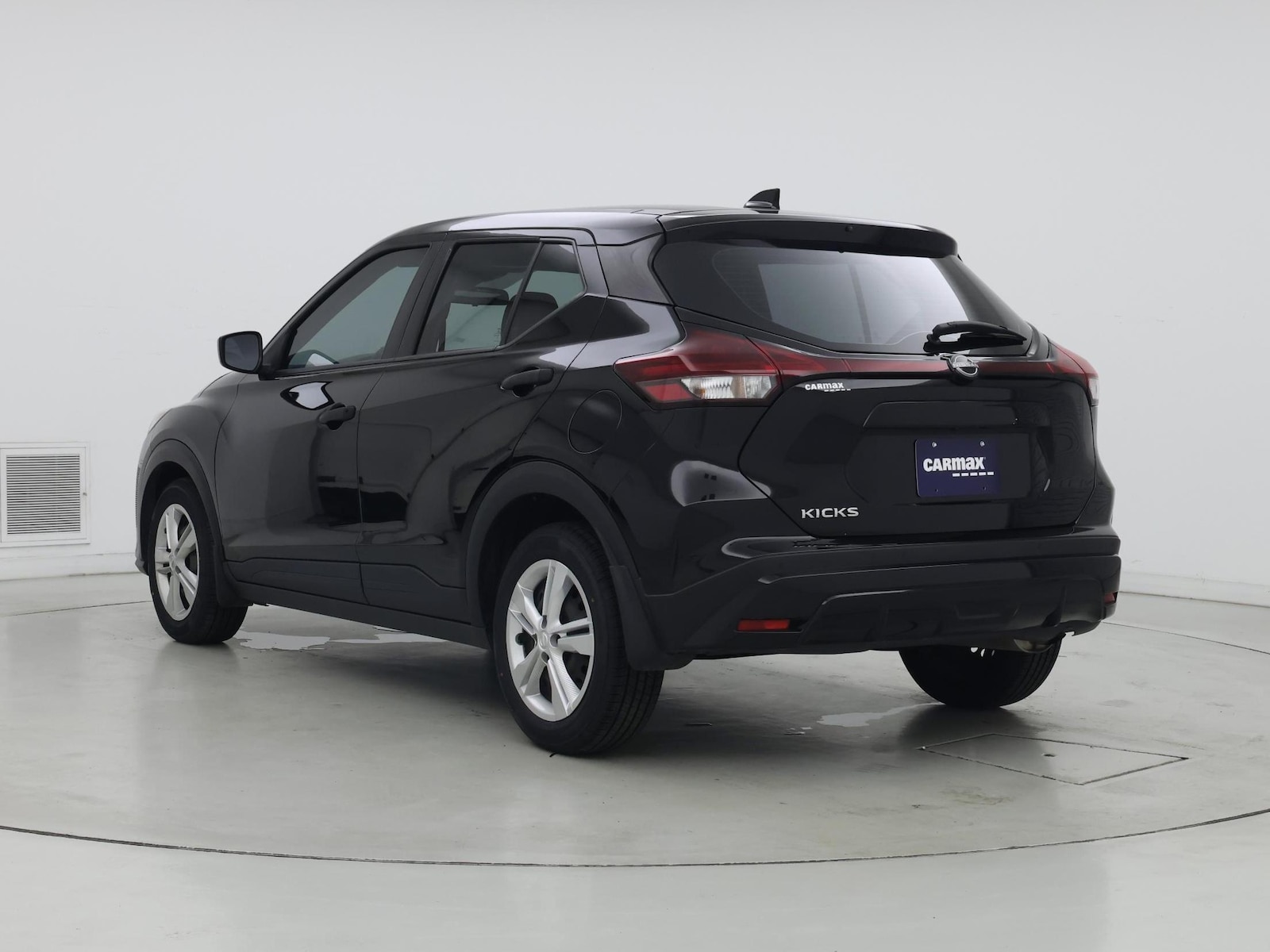 2023 Nissan Kicks S - Photo 3