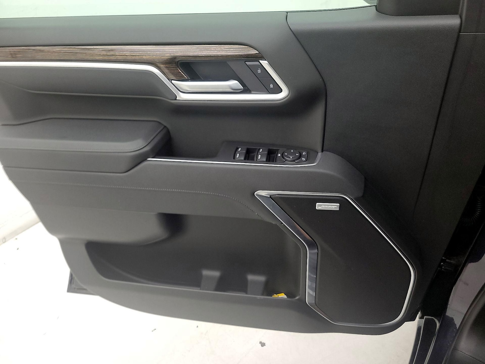 2025 GMC Sierra 1500 Elevation - Photo 13