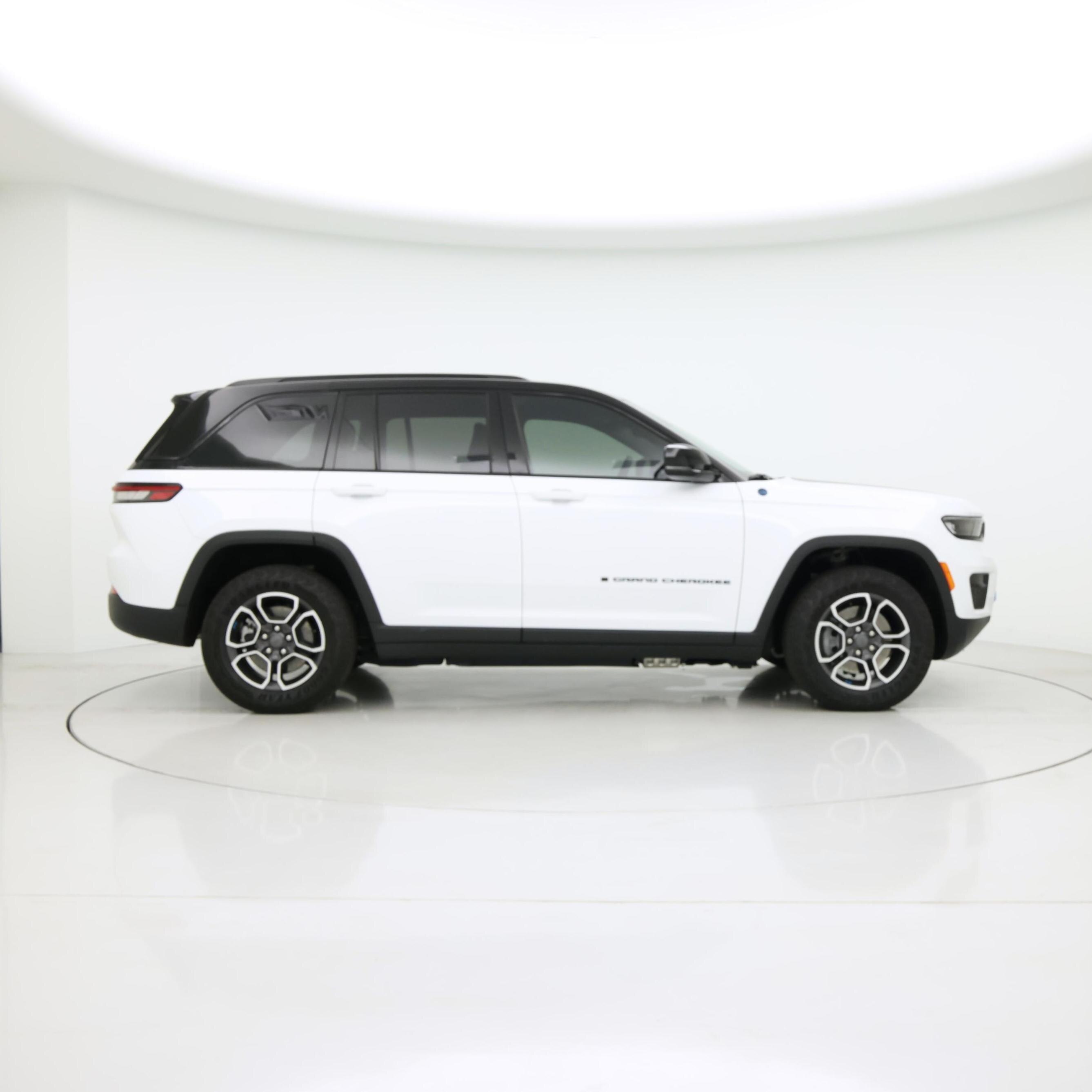 Thumbnail: 2024 Jeep Grand Cherokee - 7