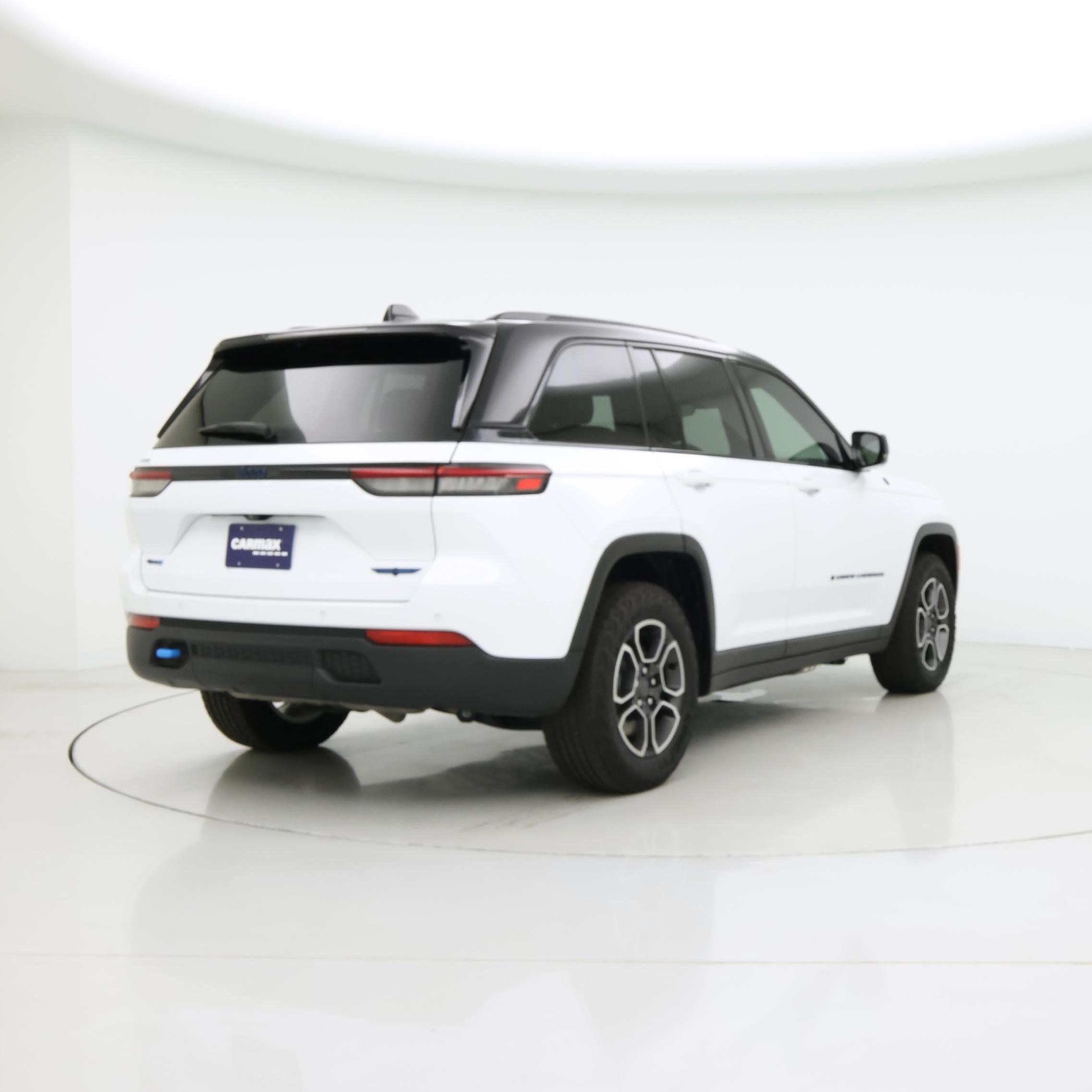 Thumbnail: 2024 Jeep Grand Cherokee - 8