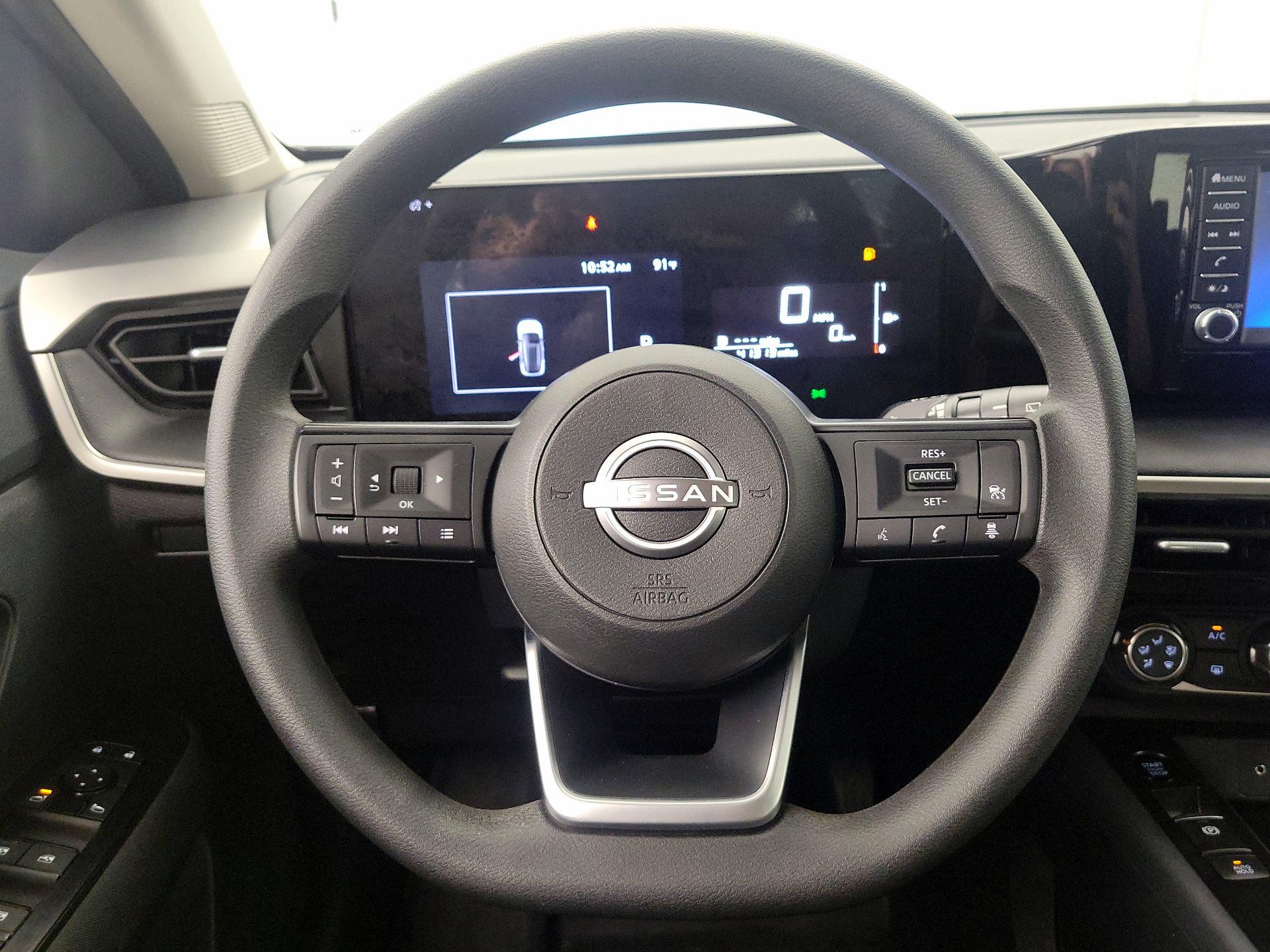 Thumbnail: 2025 Nissan Kicks - 10