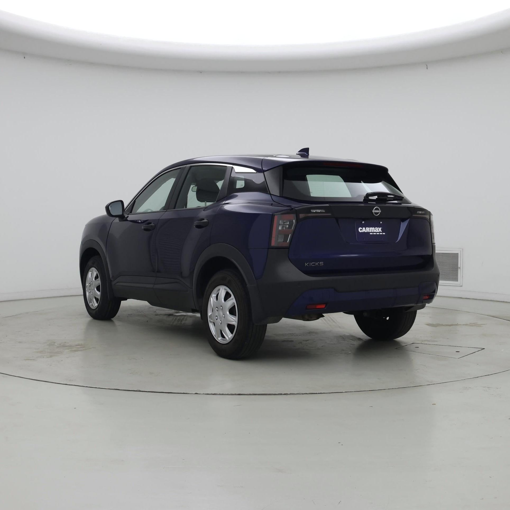 Thumbnail: 2025 Nissan Kicks - 2