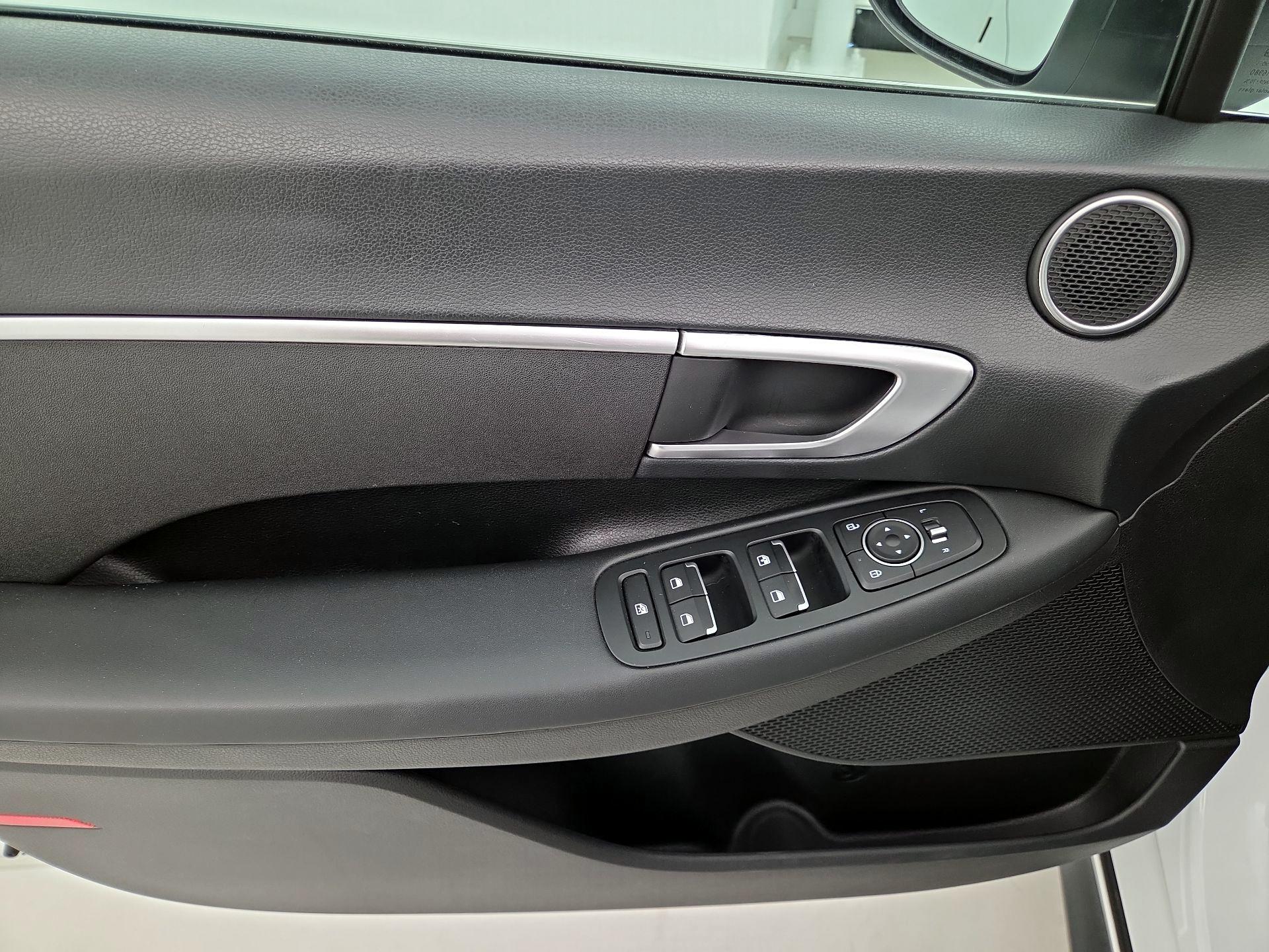 Thumbnail: 2021 Hyundai Sonata - 12