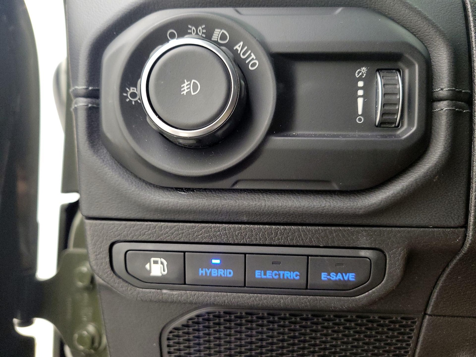 2024 Jeep Wrangler 4xe Sahara 4XE - Photo 14