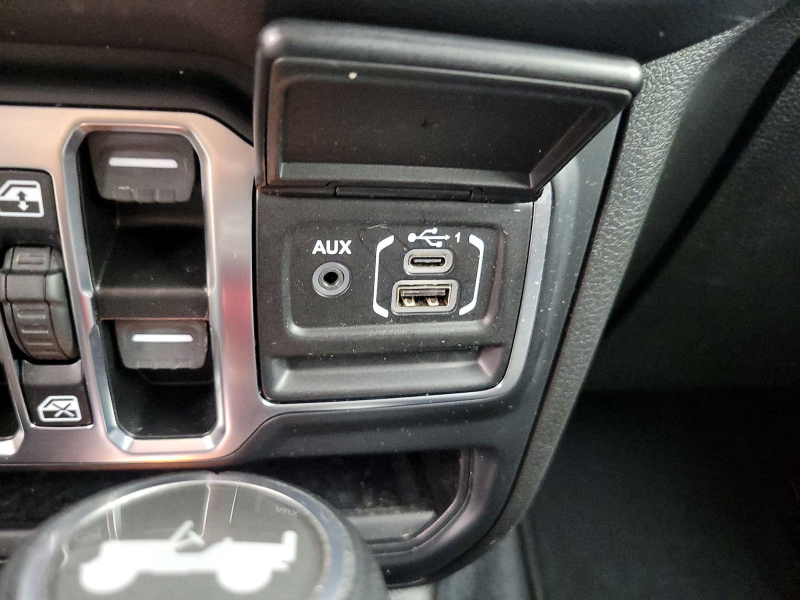 2024 Jeep Wrangler 4xe Sahara 4XE - Photo 19