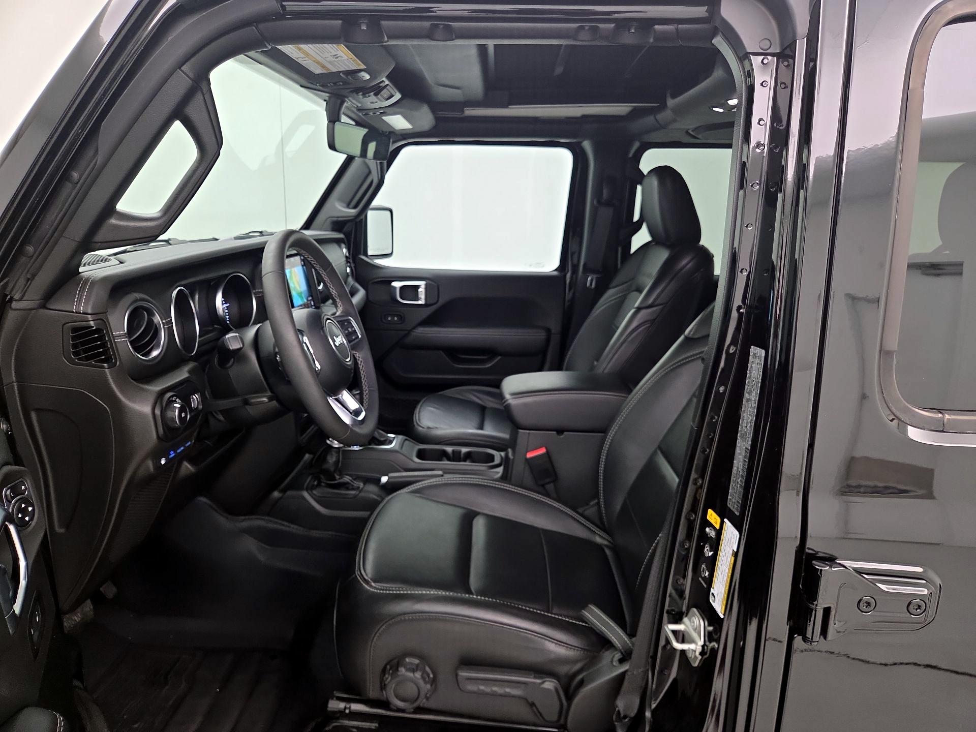 Thumbnail: 2023 Jeep Wrangler - 11