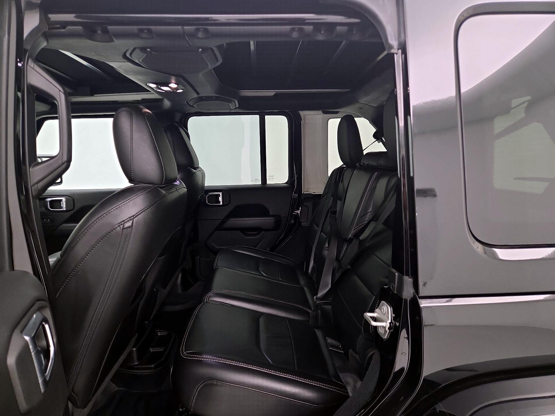 Thumbnail: 2023 Jeep Wrangler - 20