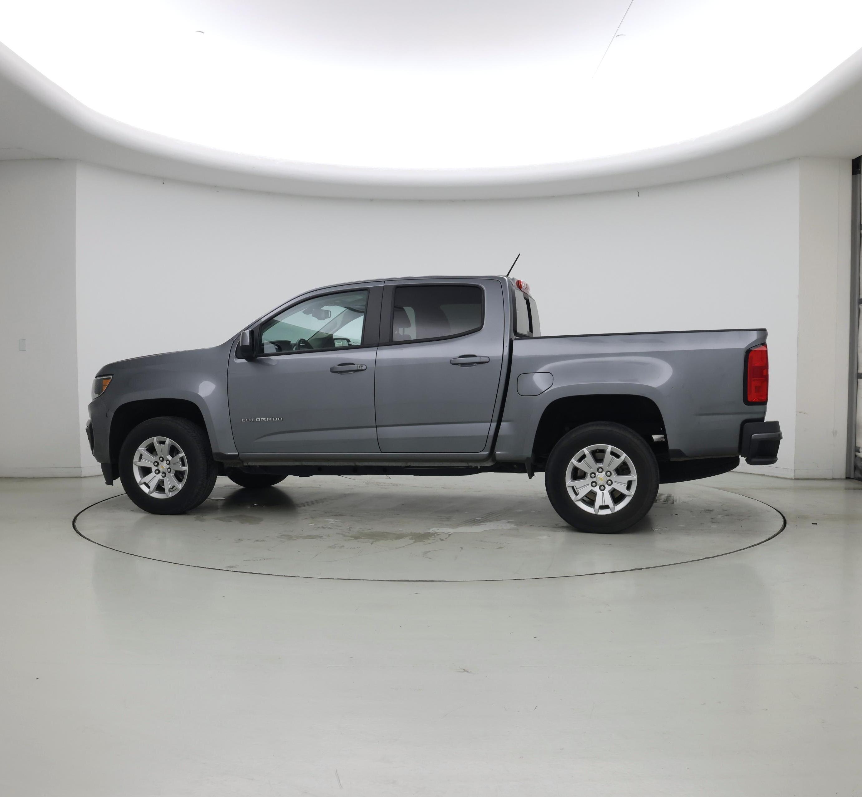 Thumbnail: 2022 Chevrolet Colorado - 3