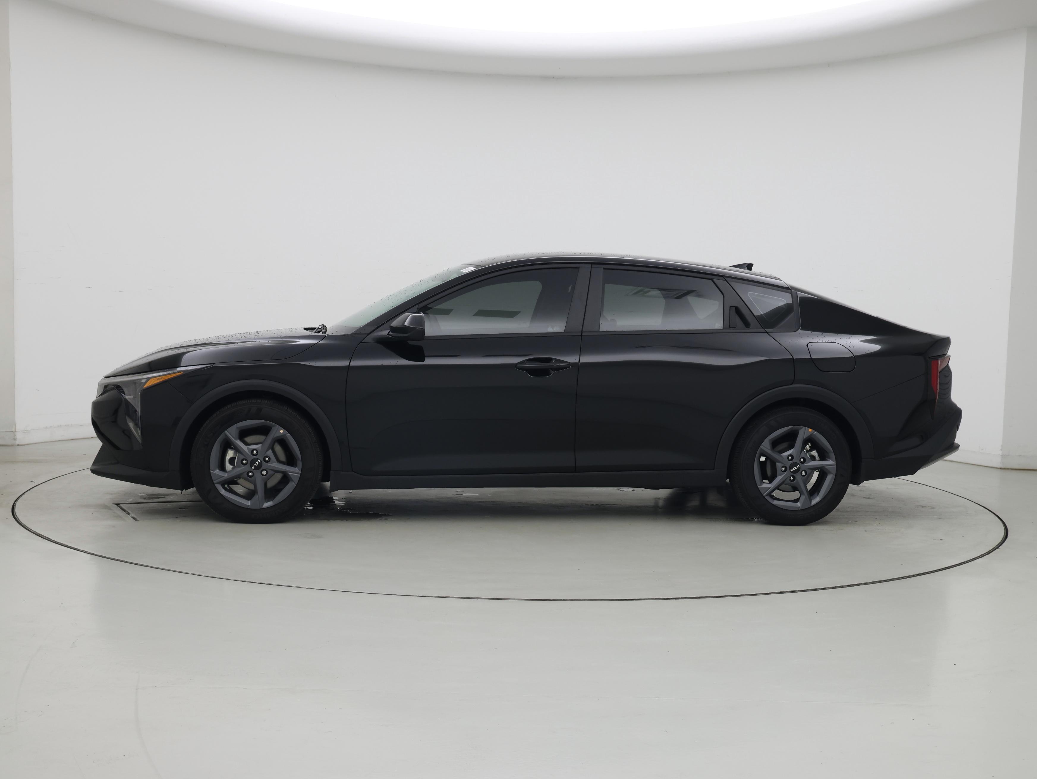 Thumbnail: 2025 Kia K4 - 3