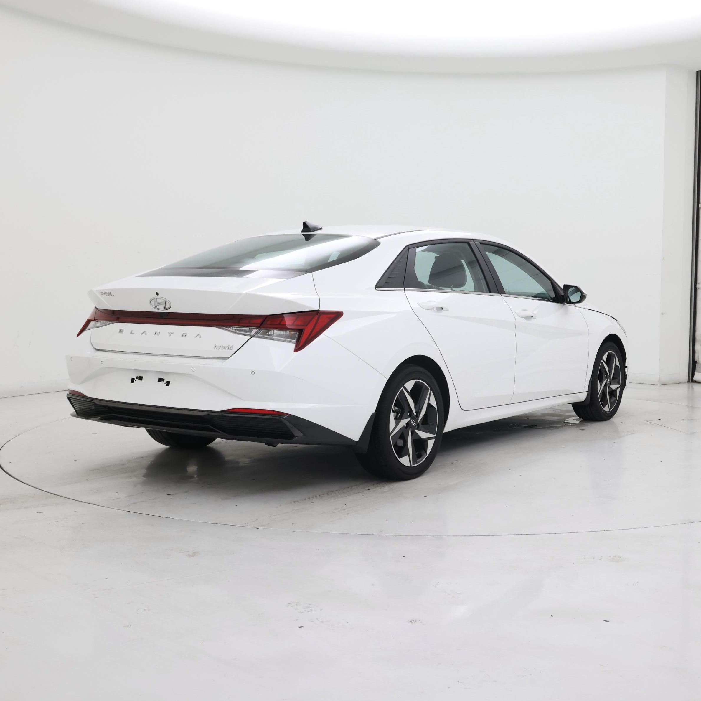 Thumbnail: 2023 Hyundai Elantra - 8