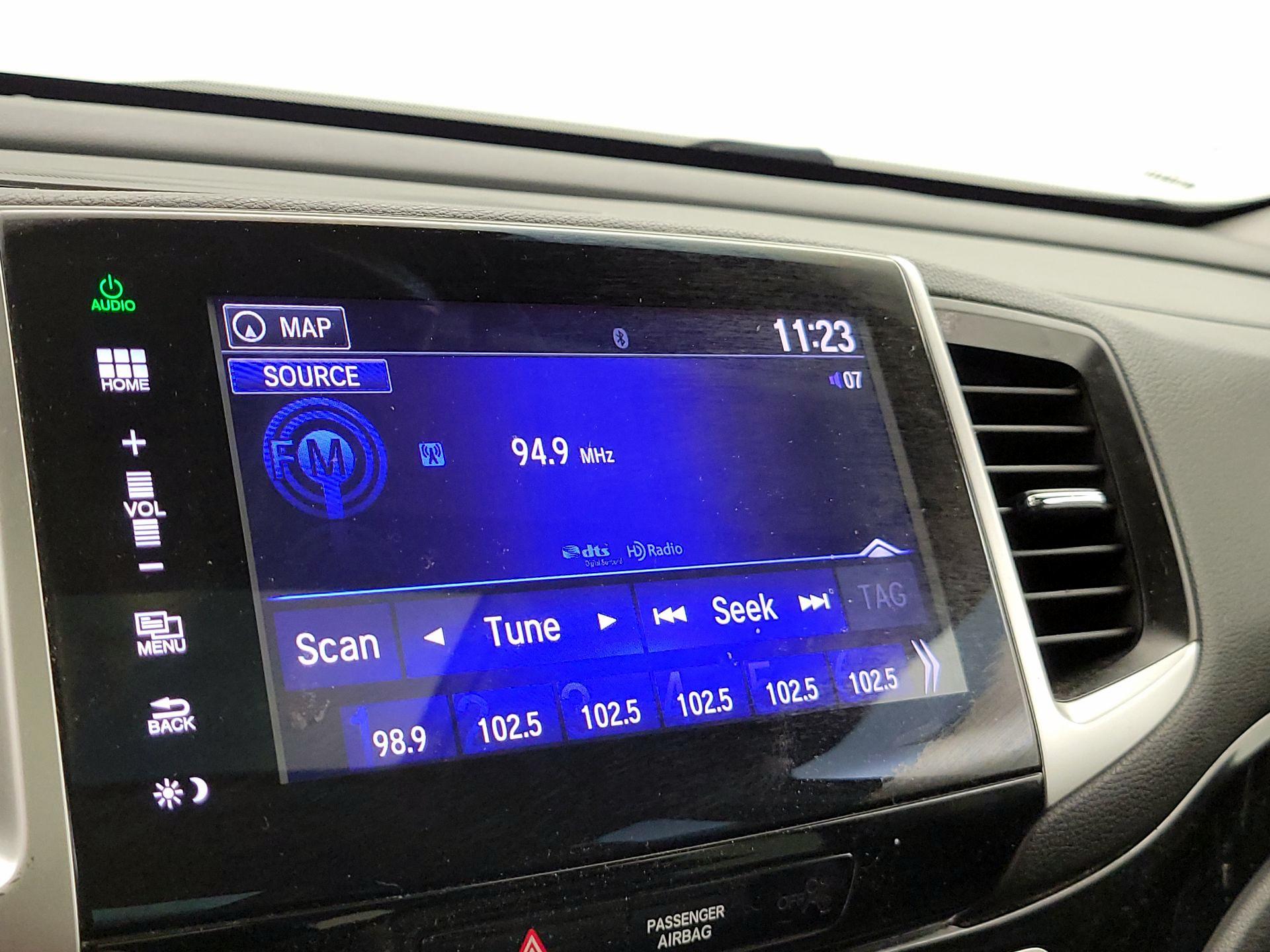 Thumbnail: 2016 Honda Pilot - 16